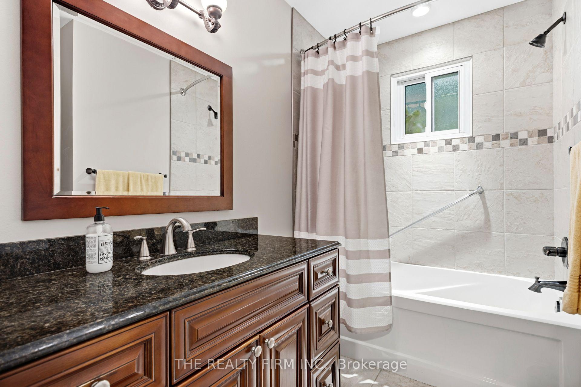 Photo 14 of 38 Taylor Crescent, St. Thomas — HOMEH