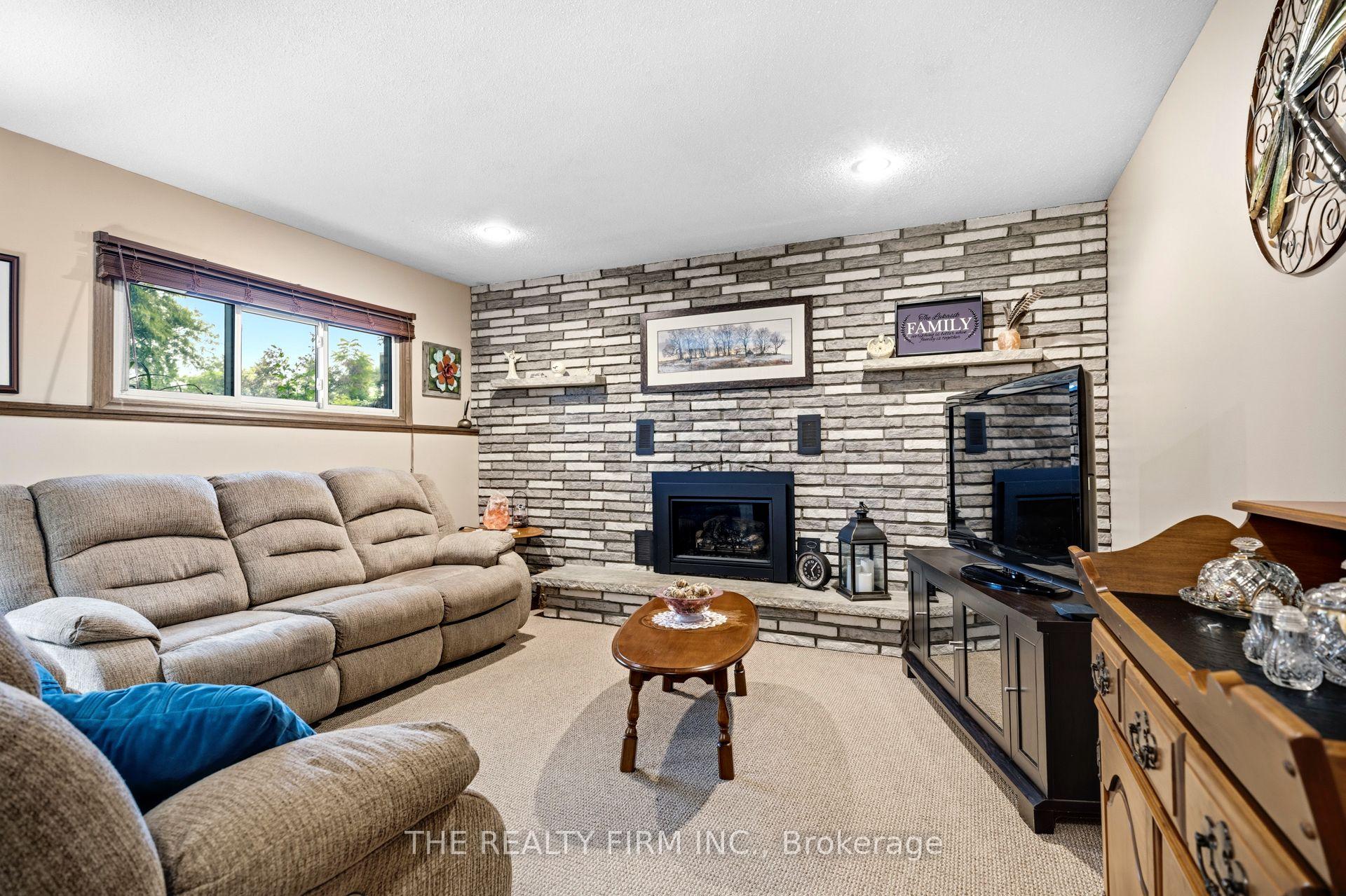 Photo 17 of 38 Taylor Crescent, St. Thomas — HOMEH