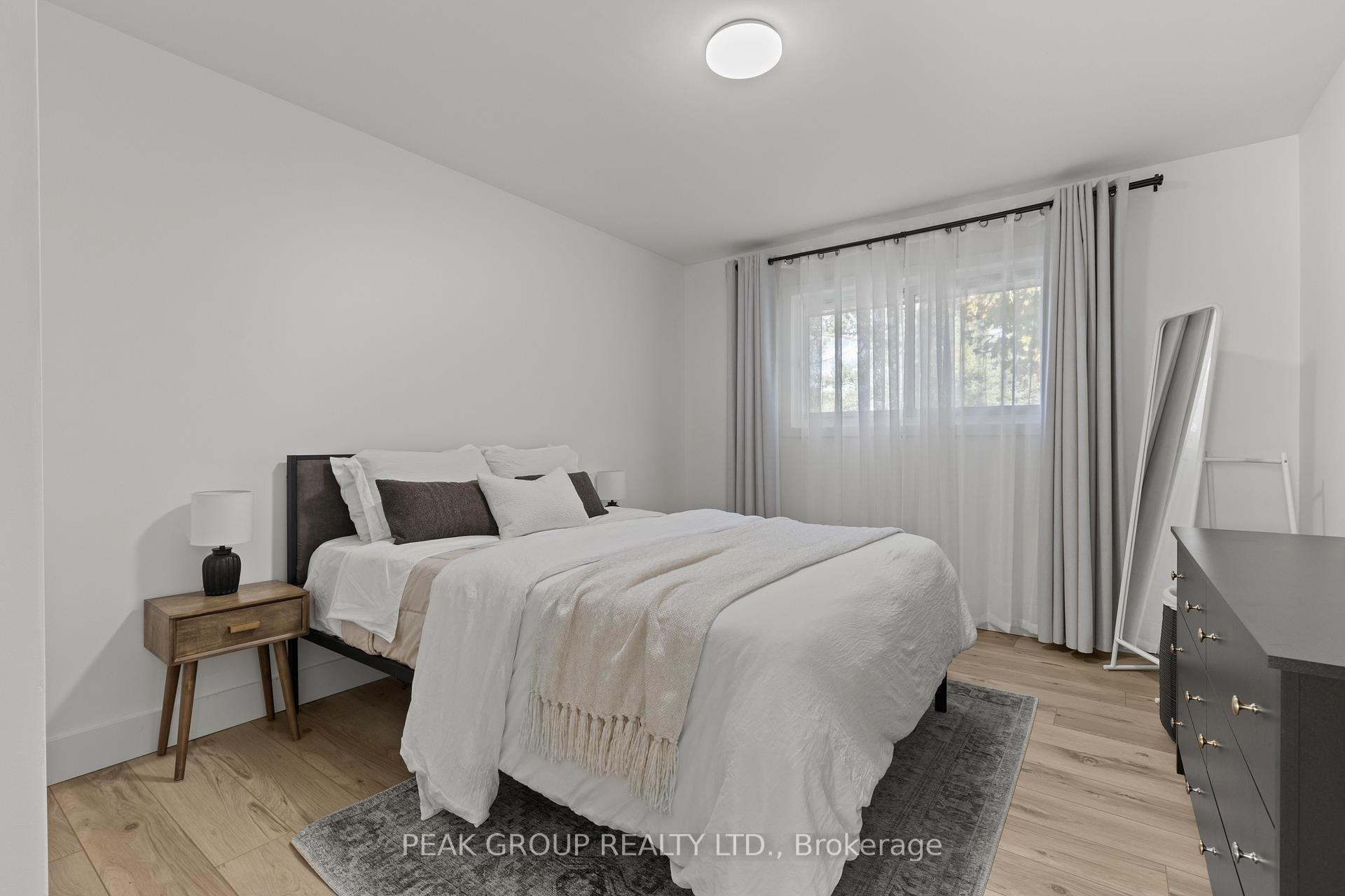 Photo 11 of 3799 Windermere Road, Niagara Falls, Stamford — HOMEH