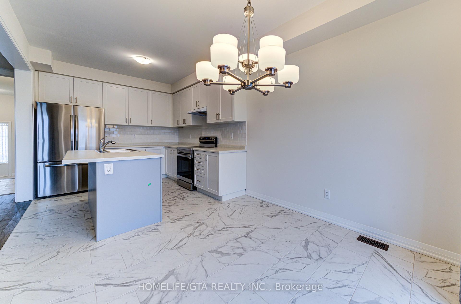 Photo 10 of 168 Union Boulevard, Wasaga Beach — HOMEH