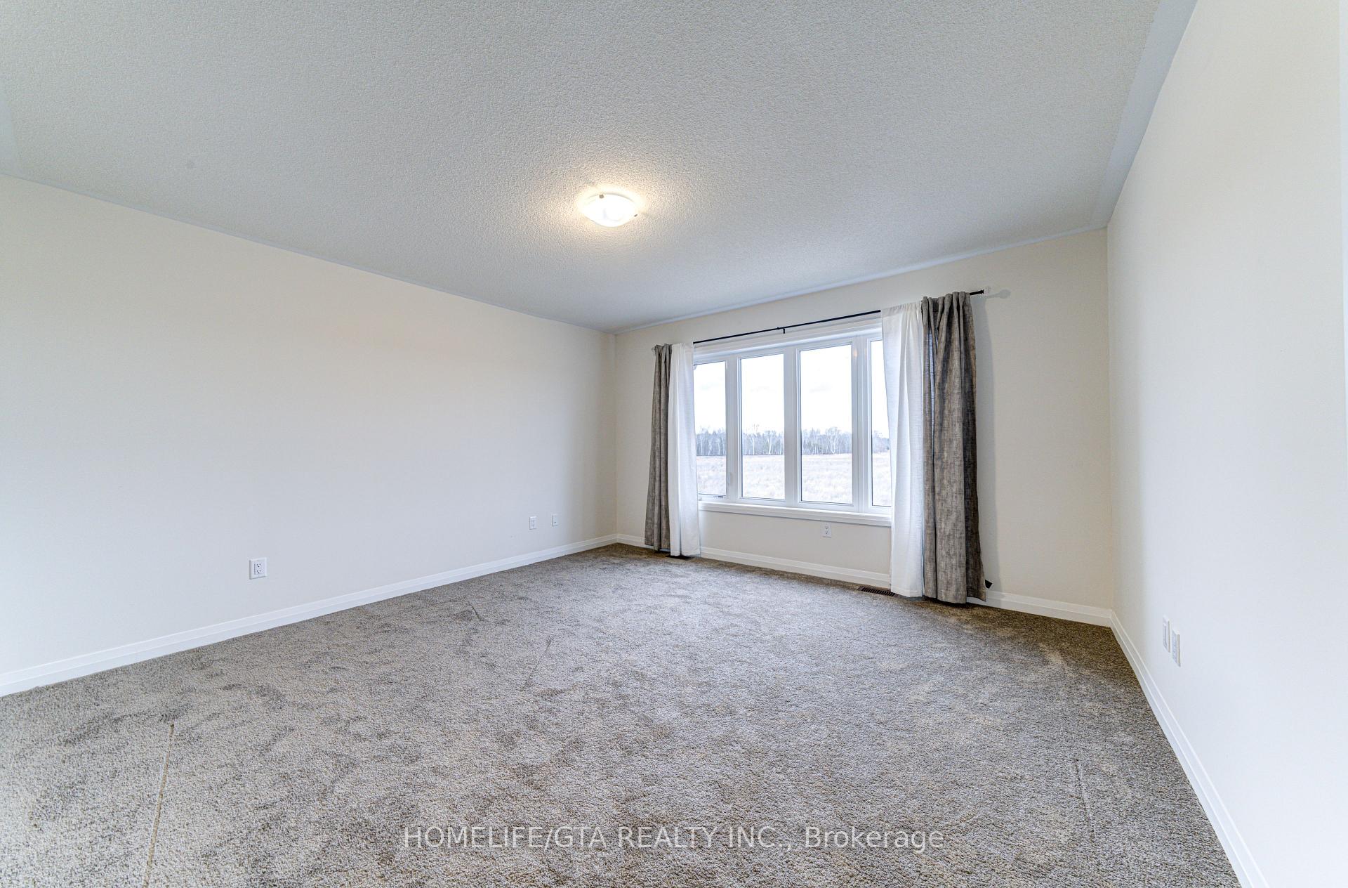 Photo 16 of 168 Union Boulevard, Wasaga Beach — HOMEH