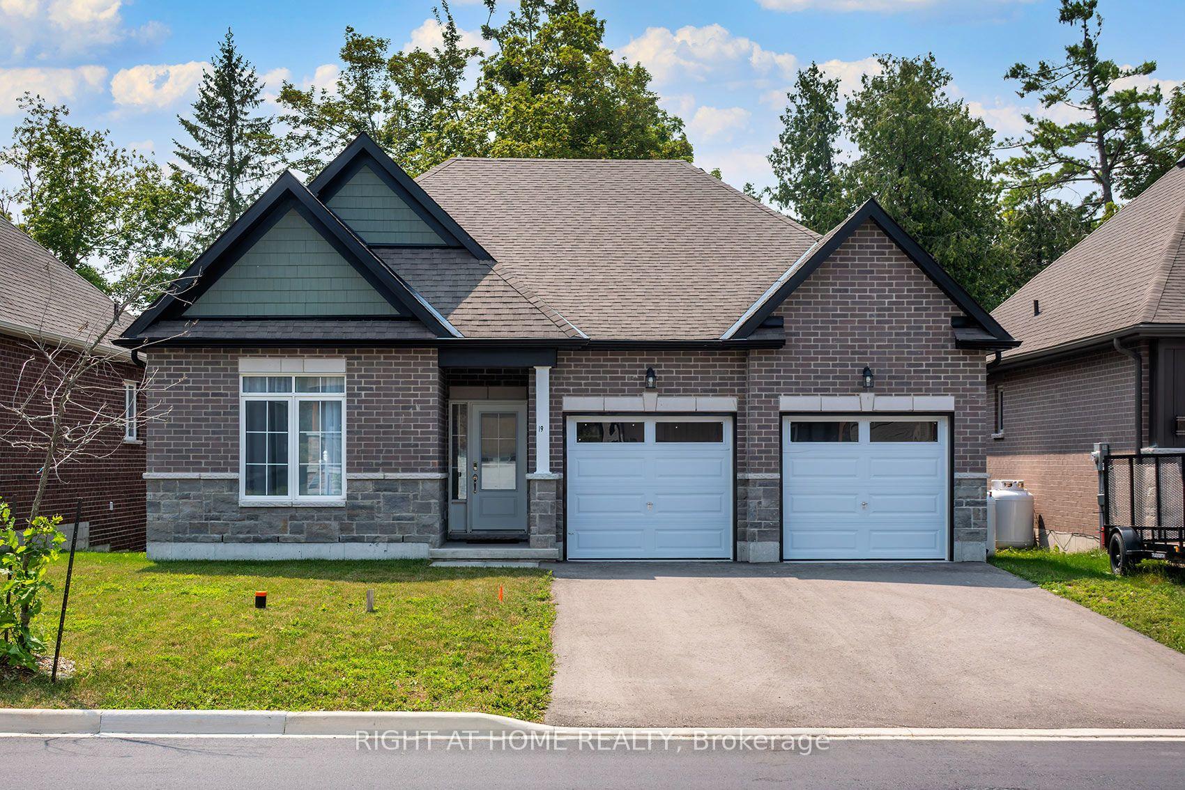 Photo 1 of 19 Hillcroft Way, Kawartha Lakes, Bobcaygeon — HOMEH