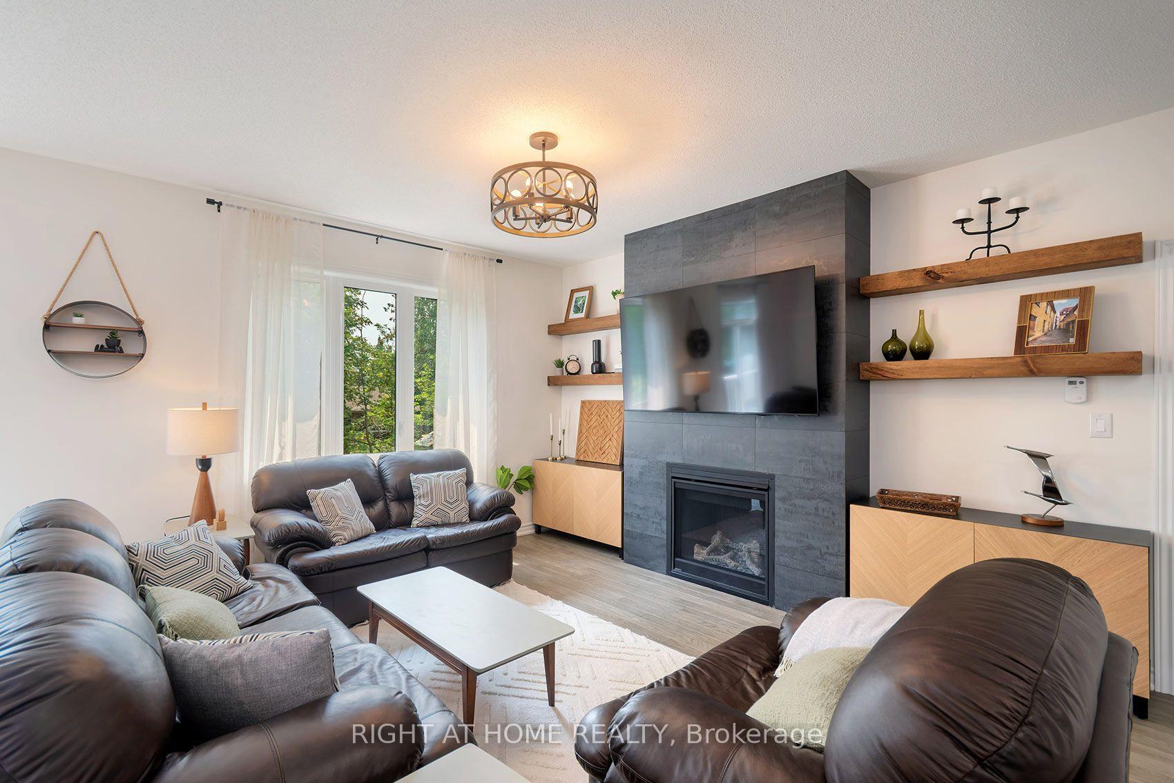 Photo 8 of 19 Hillcroft Way, Kawartha Lakes, Bobcaygeon — HOMEH