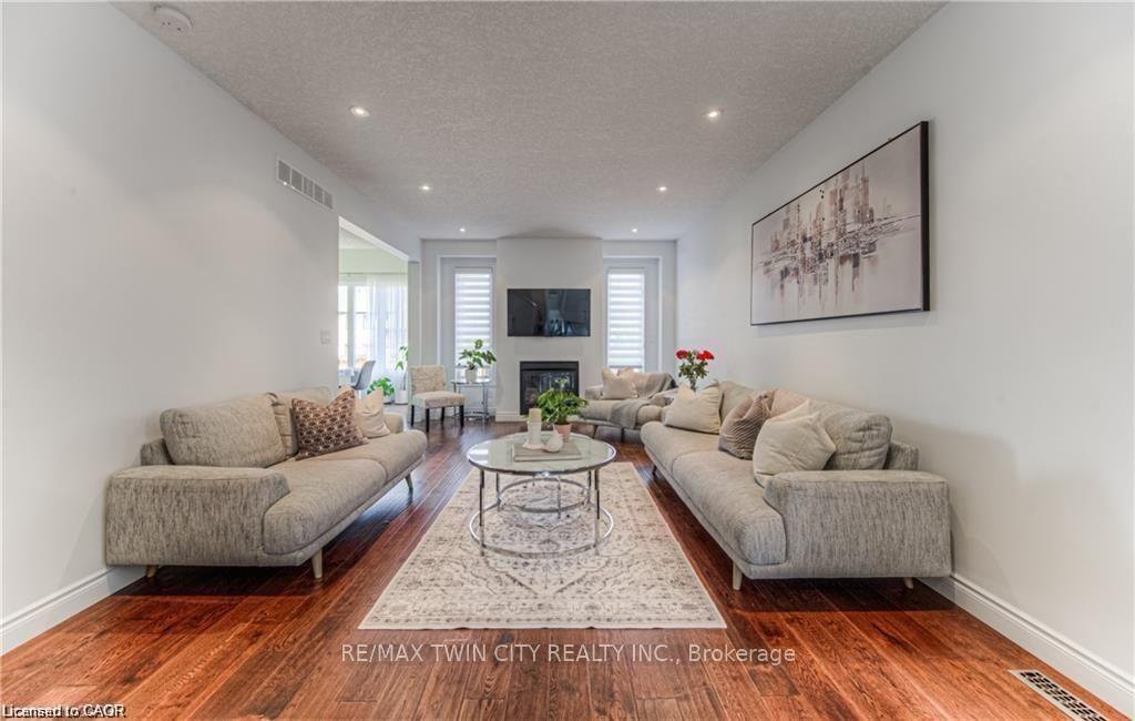 Photo 6 of 26 Spring Creek Street, Kitchener, Grand River South — HOMEH