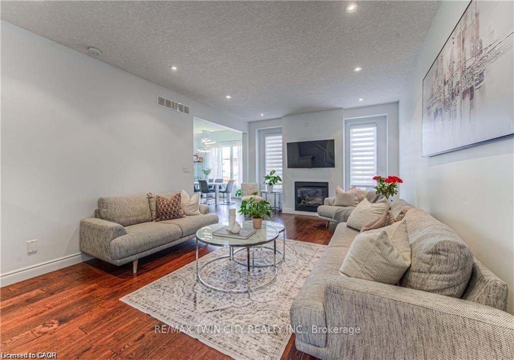 Photo 7 of 26 Spring Creek Street, Kitchener, Grand River South — HOMEH
