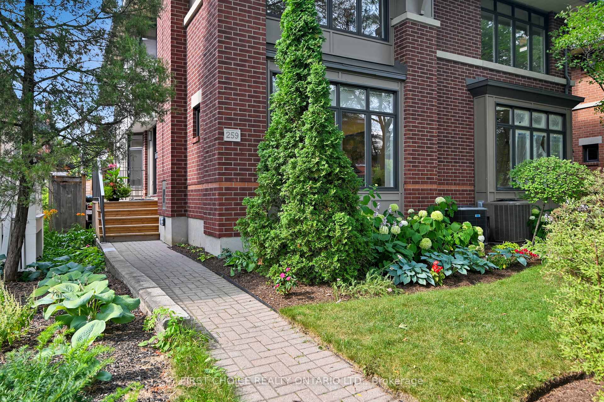 Photo 3 of 259 Second Avenue, Ottawa, Glebe — HOMEH