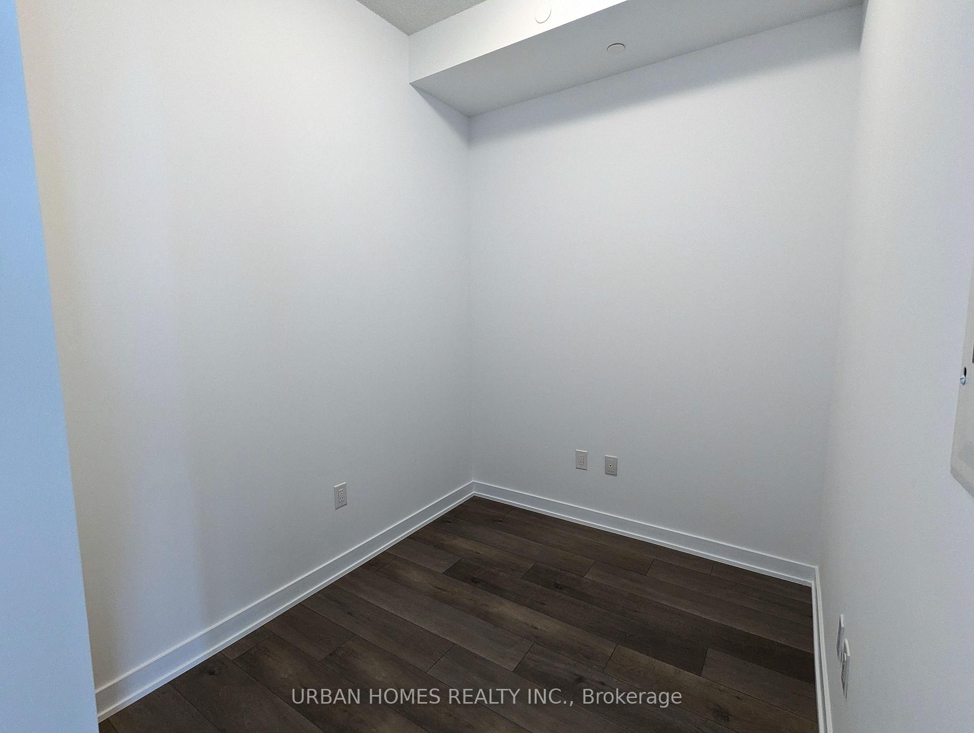 Photo 6 of Unit 1205, 38 Honeycrisp Crescent, Vaughan, Vaughan Corporate Centre — HOMEH