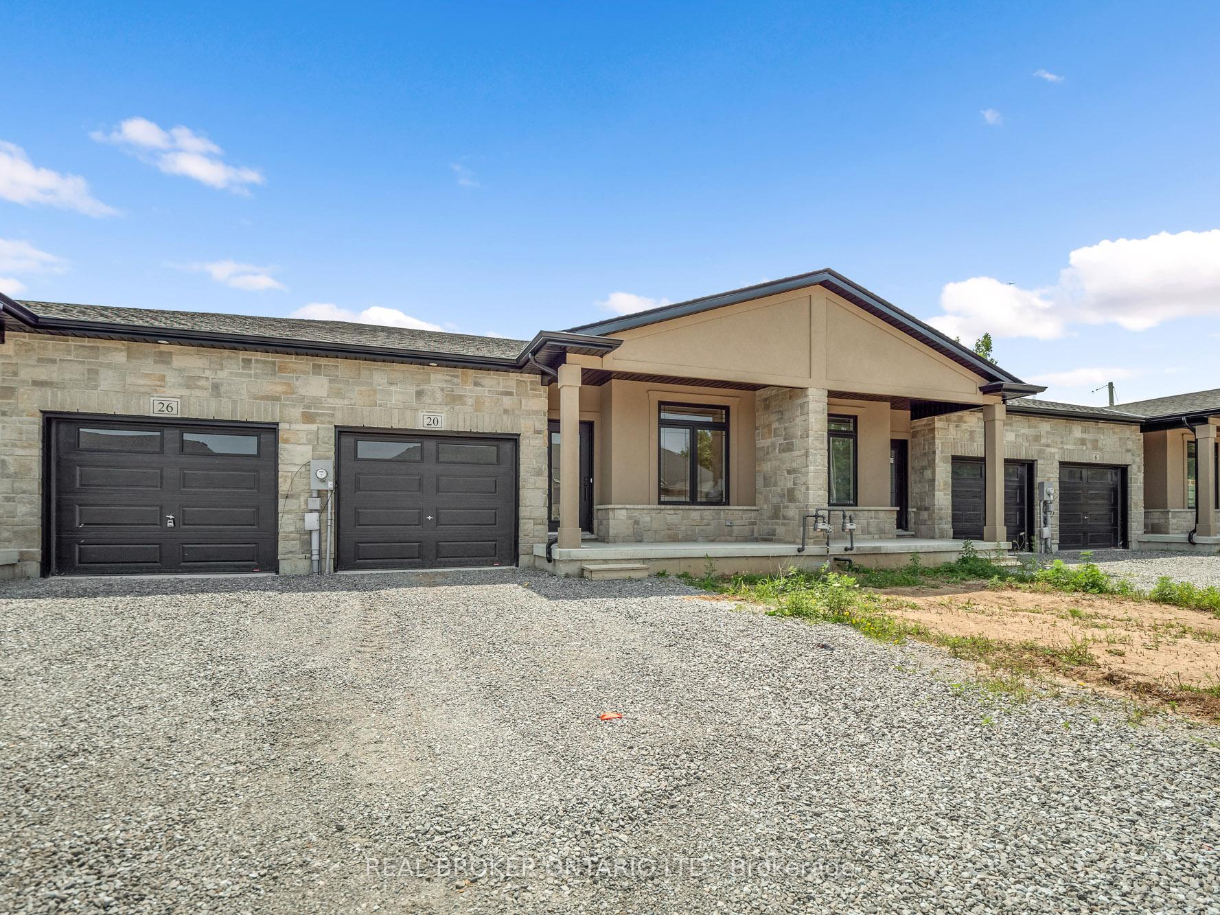 Photo 2 of 20 Austin Drive, Welland, West Welland — HOMEH