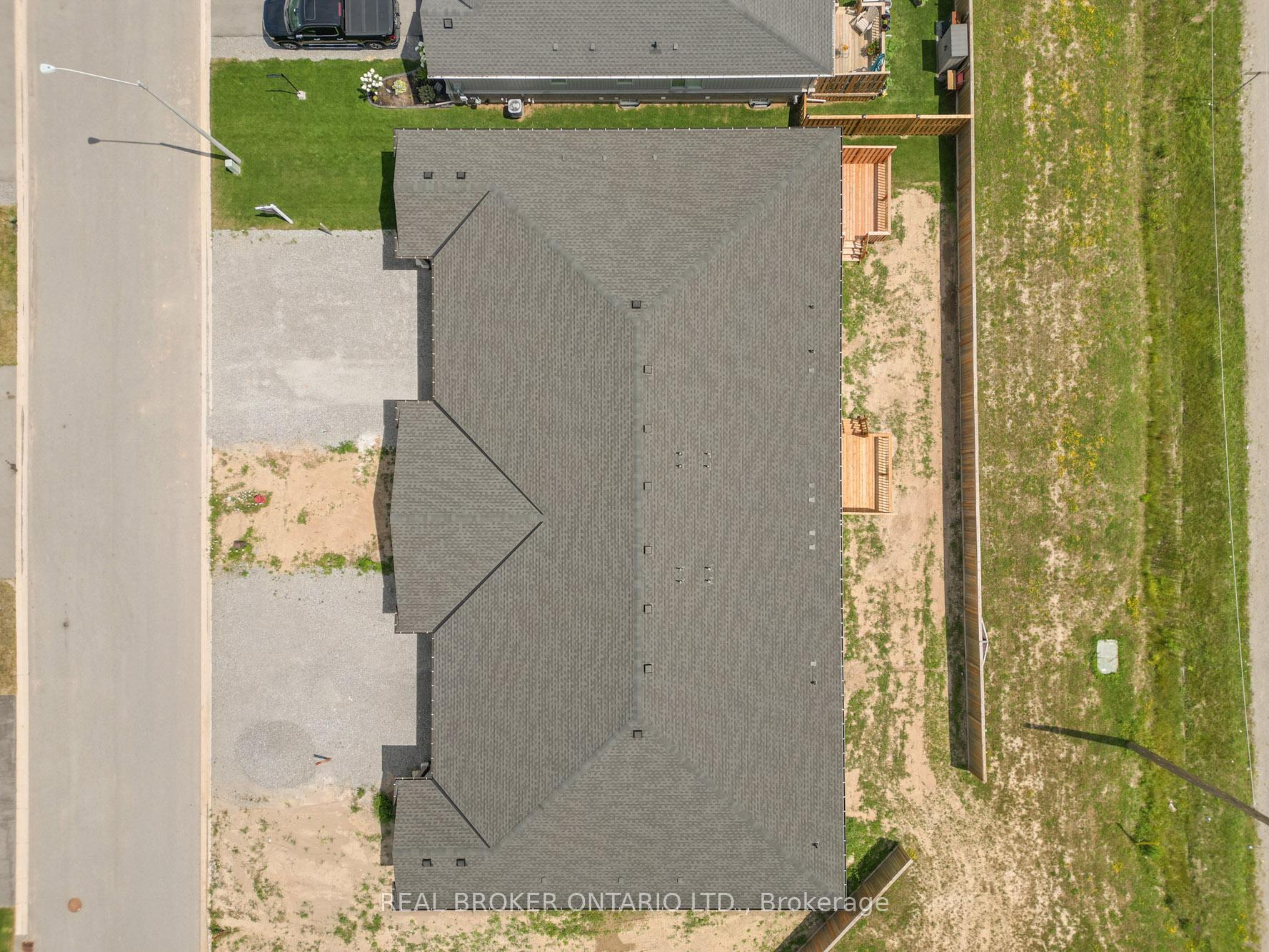 Photo 37 of 20 Austin Drive, Welland, West Welland — HOMEH