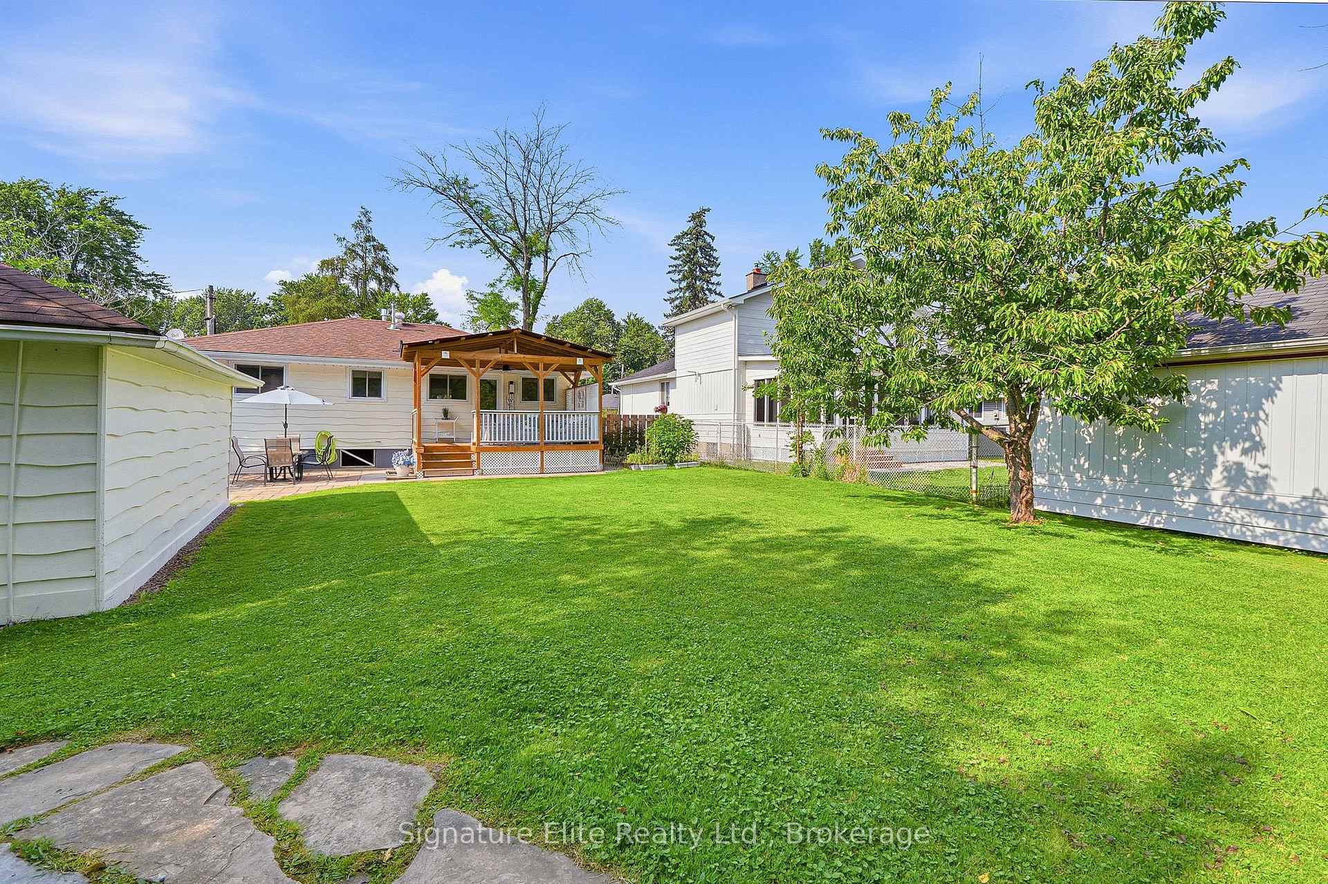 Photo 30 of 1129 Lindy Lane, Innisfil, Gilford — HOMEH