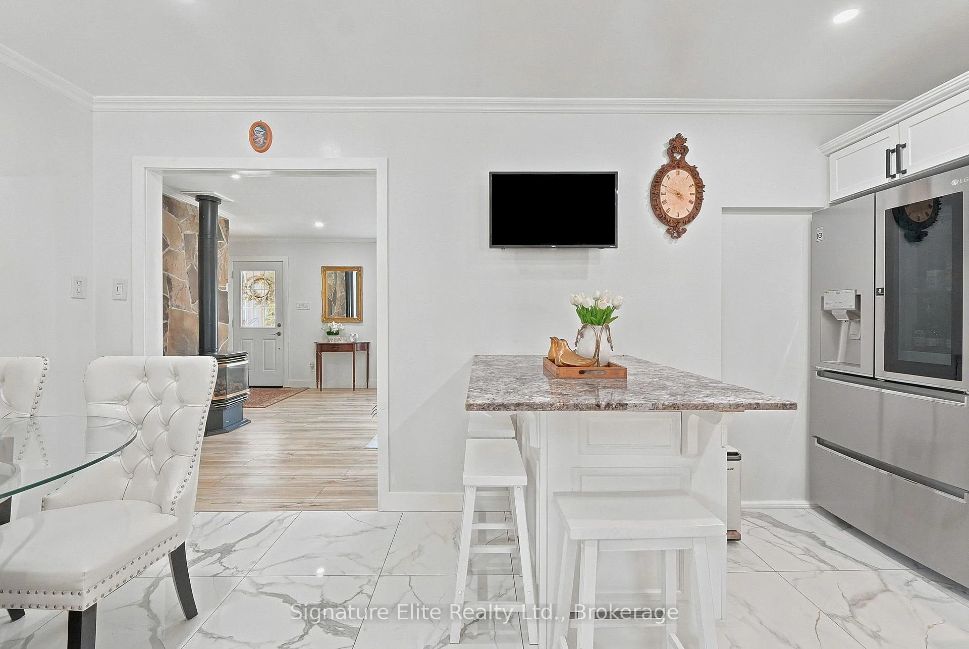 Photo 33 of 1129 Lindy Lane, Innisfil, Gilford — HOMEH