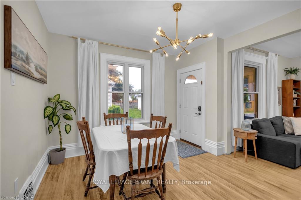 Photo 5 of 10 Bishop Street, Brantford, Eagle Place — HOMEH