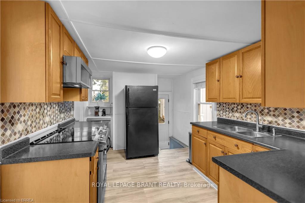 Photo 10 of 10 Bishop Street, Brantford, Eagle Place — HOMEH