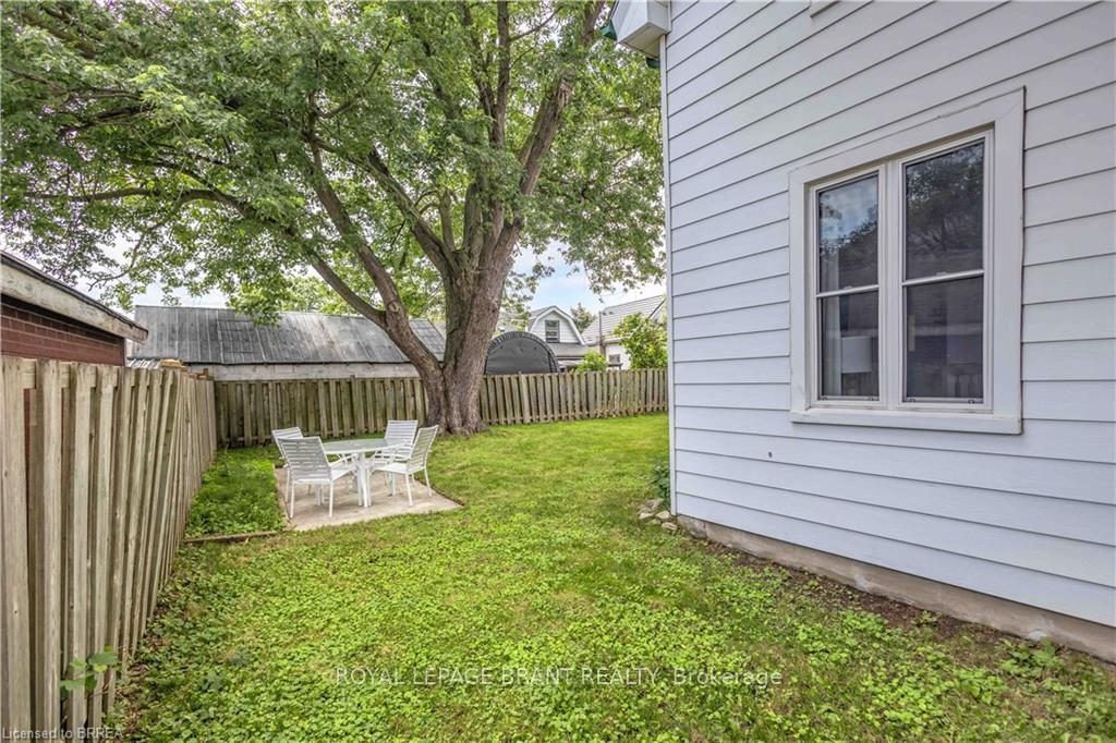 Photo 26 of 10 Bishop Street, Brantford, Eagle Place — HOMEH
