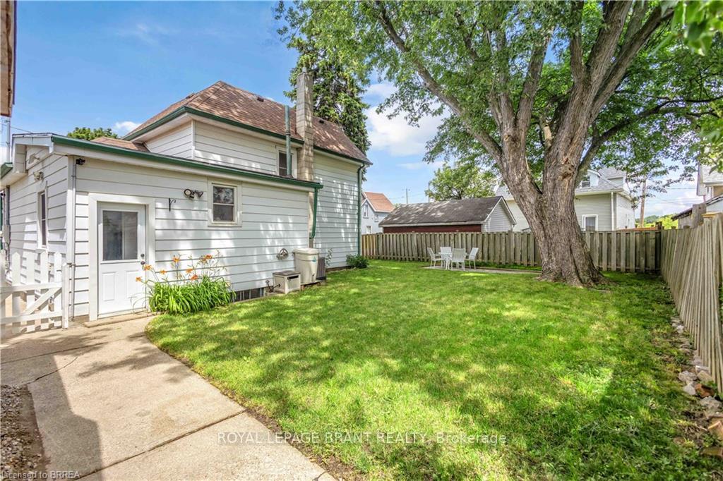 Photo 28 of 10 Bishop Street, Brantford, Eagle Place — HOMEH