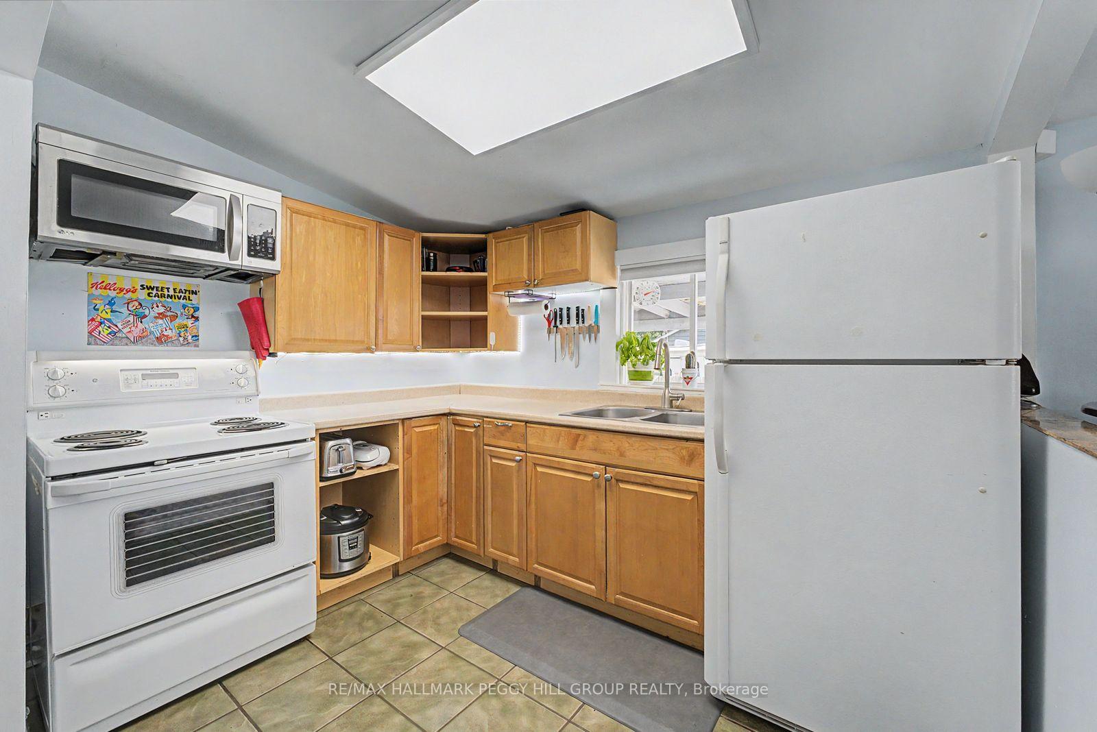 Photo 7 of 60 Laidlaw Street, Wasaga Beach — HOMEH