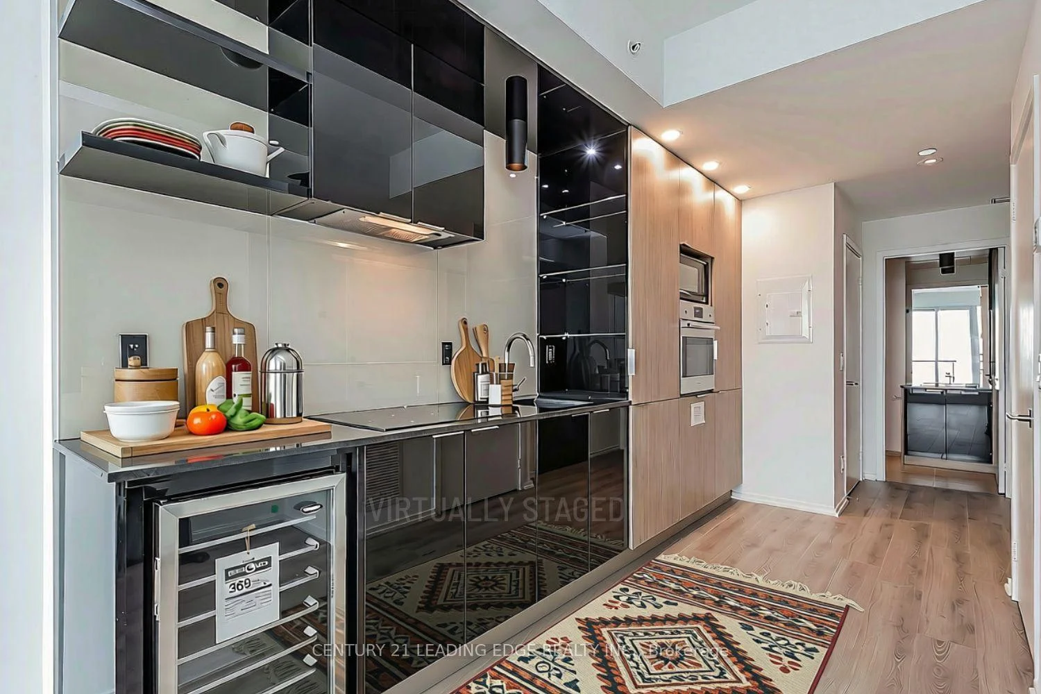 Photo 9 of Unit 4409, 70 Temperance Street, Toronto, Bay Street Corridor — HOMEH