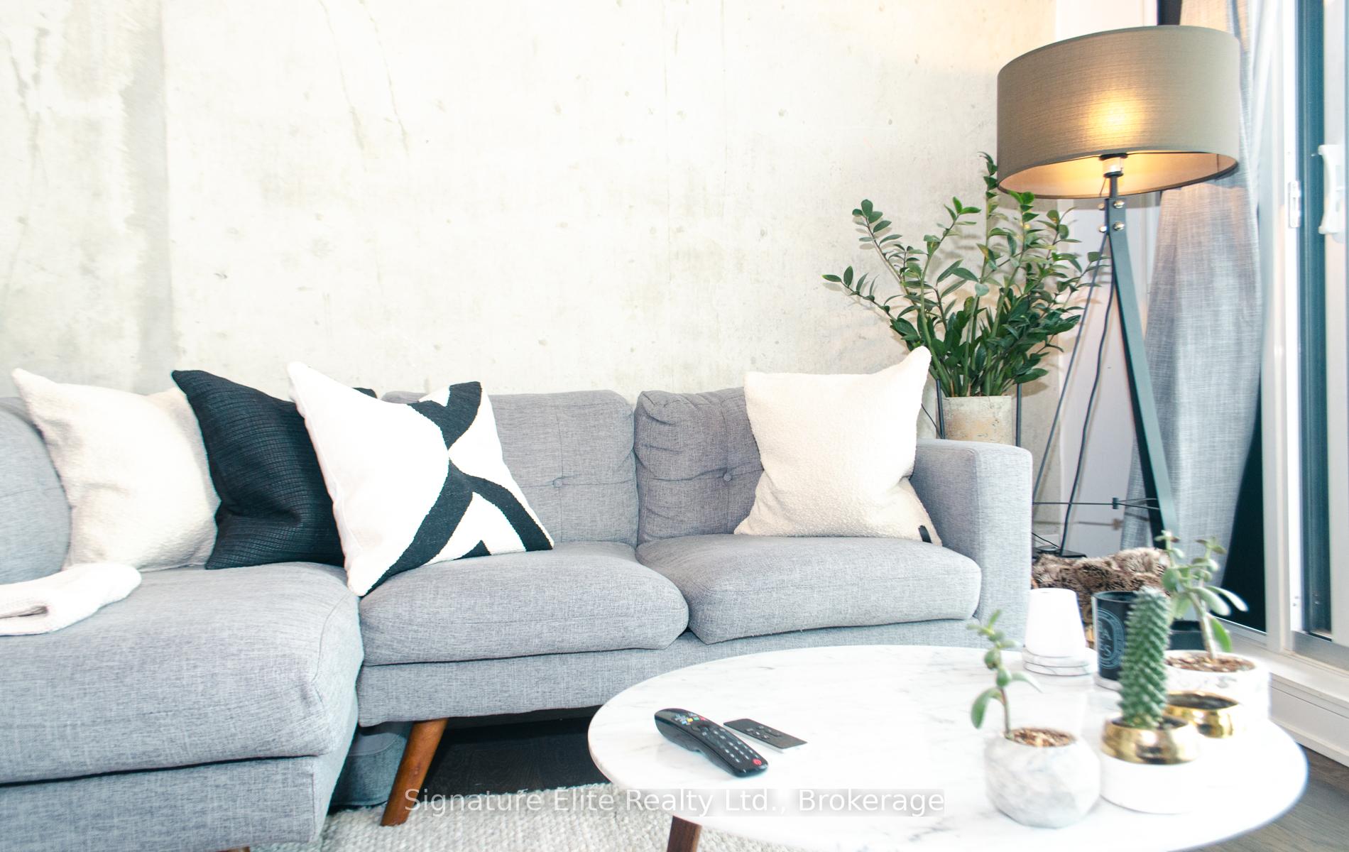 Photo 3 of Unit 521, 318 King Street E, Toronto, Moss Park — HOMEH