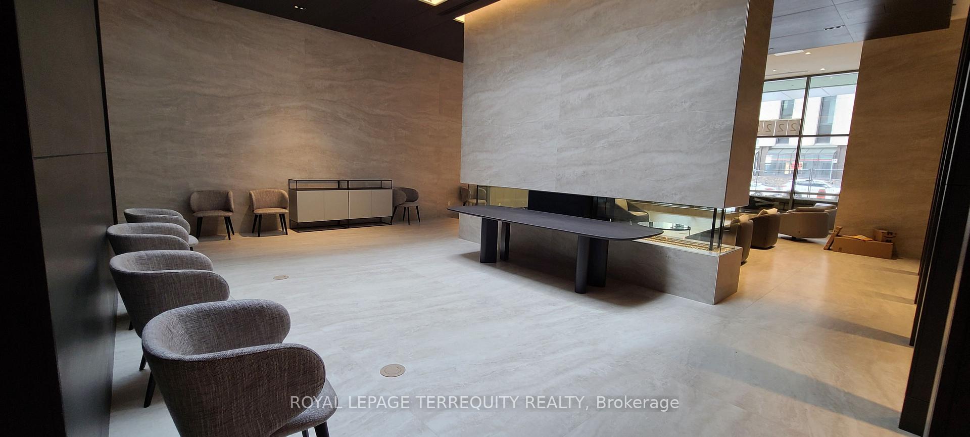 Photo 2 of Unit 4609, 2221 Yonge Street, Toronto, Mount Pleasant West — HOMEH