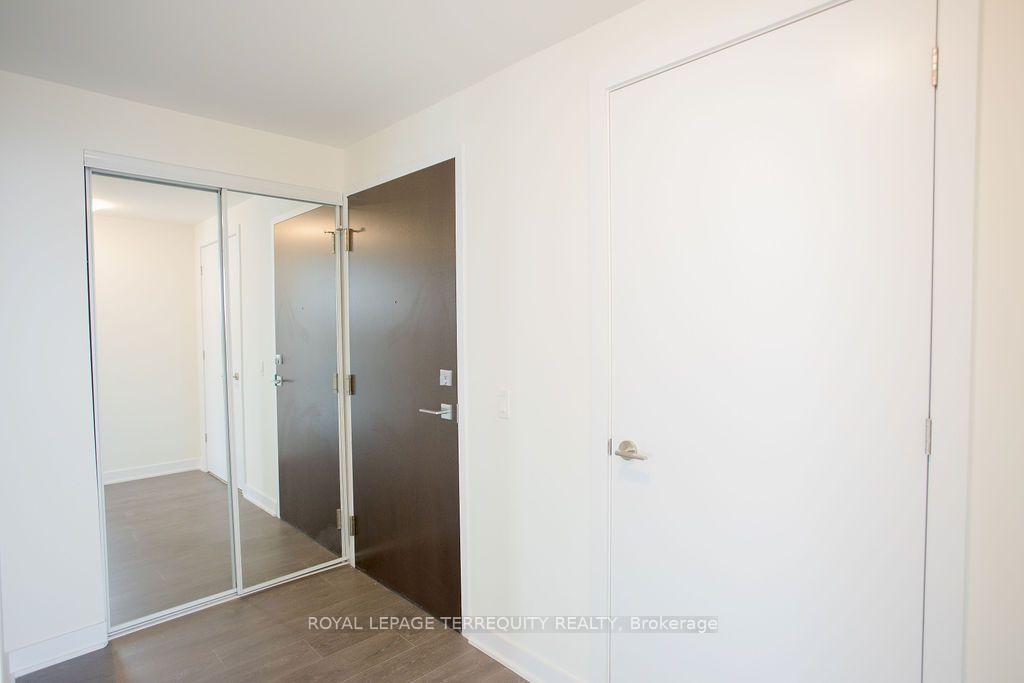 Photo 10 of Unit 4609, 2221 Yonge Street, Toronto, Mount Pleasant West — HOMEH