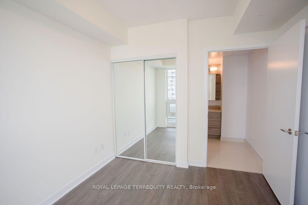 Photo 17 of Unit 4609, 2221 Yonge Street, Toronto, Mount Pleasant West — HOMEH