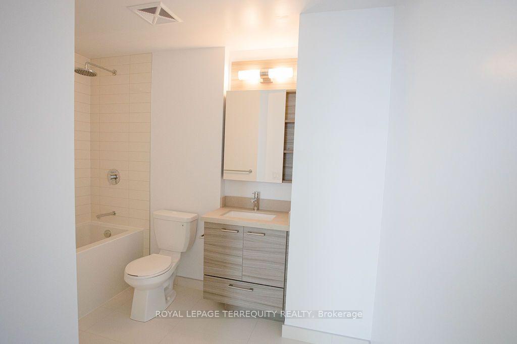 Photo 18 of Unit 4609, 2221 Yonge Street, Toronto, Mount Pleasant West — HOMEH
