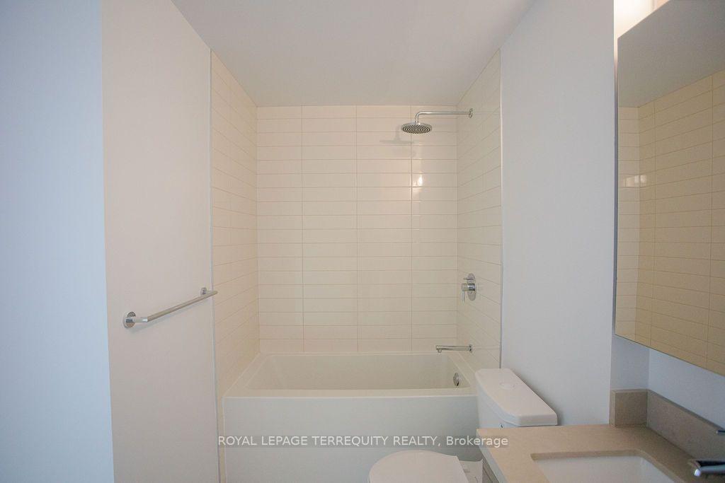 Photo 19 of Unit 4609, 2221 Yonge Street, Toronto, Mount Pleasant West — HOMEH