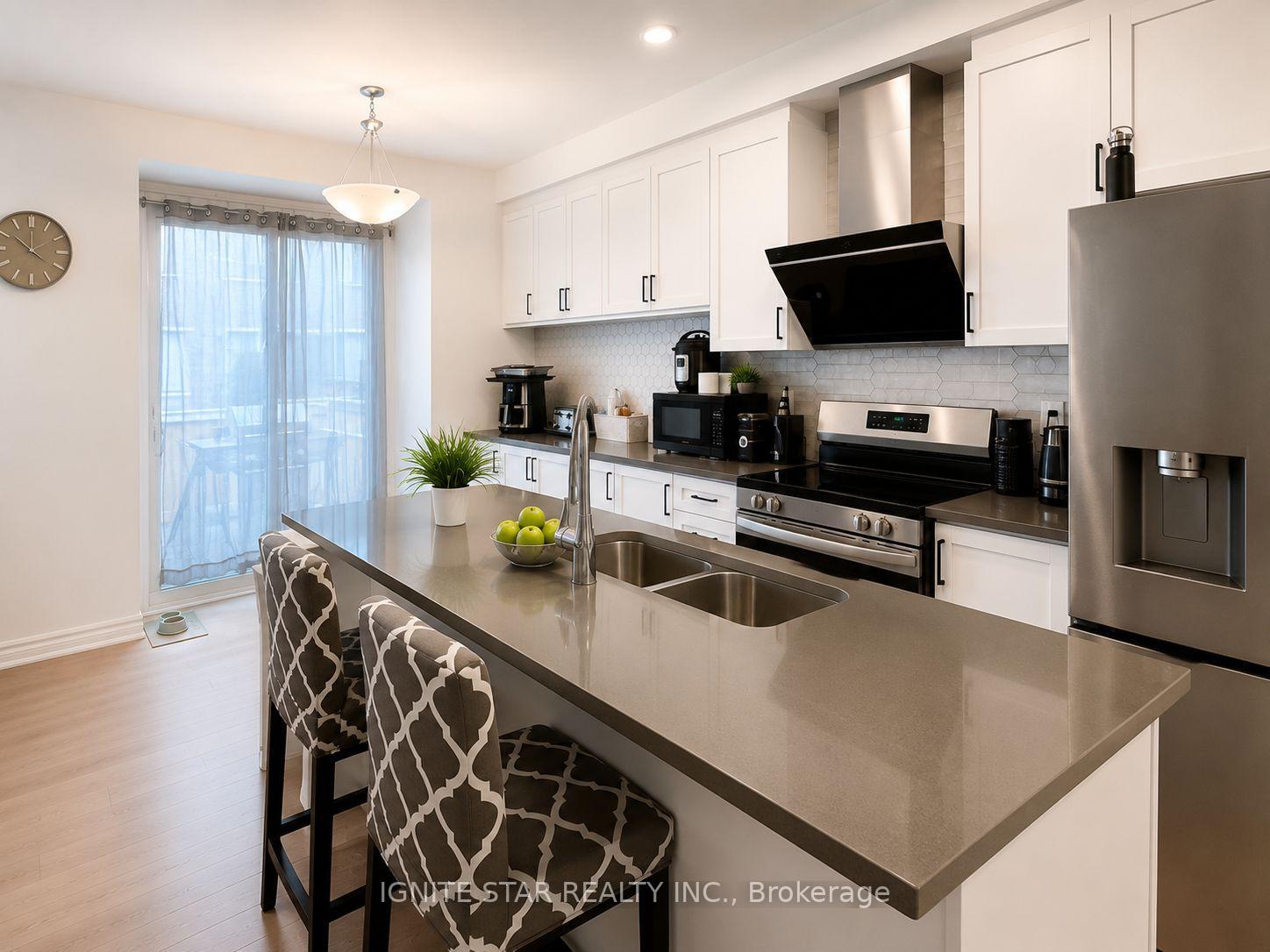 Photo 2 of 1246 Wheat Boom Drive, Oakville, Joshua Meadows — HOMEH