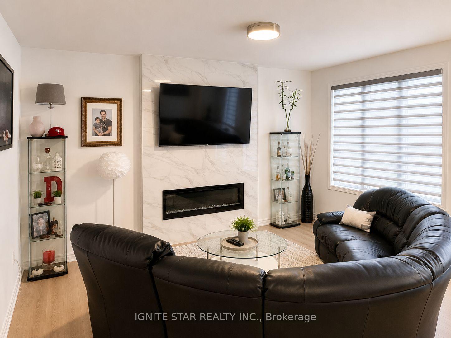Photo 3 of 1246 Wheat Boom Drive, Oakville, Joshua Meadows — HOMEH