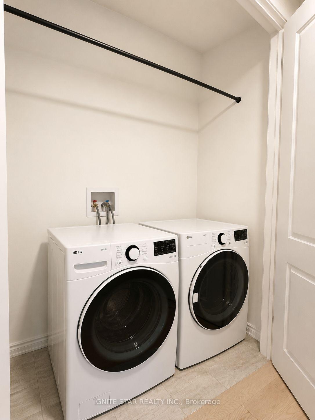 Photo 15 of 1246 Wheat Boom Drive, Oakville, Joshua Meadows — HOMEH
