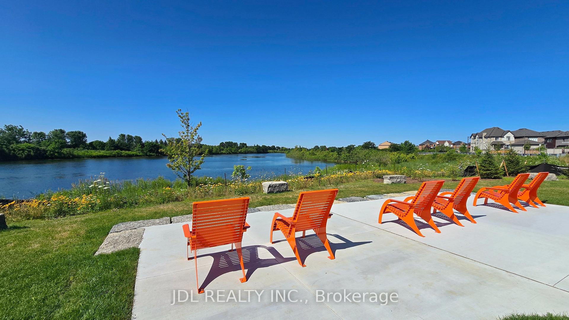 Photo 36 of 87 Albert Newell Drive, Markham, Cornell — HOMEH