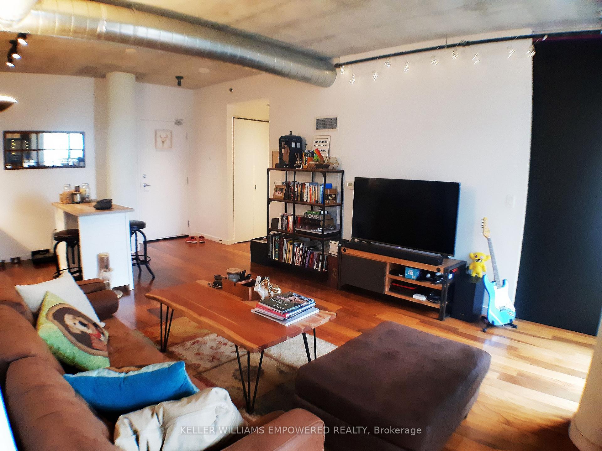 Photo 7 of Unit 1105, 51 Trolley Crescent, Toronto, Moss Park — HOMEH