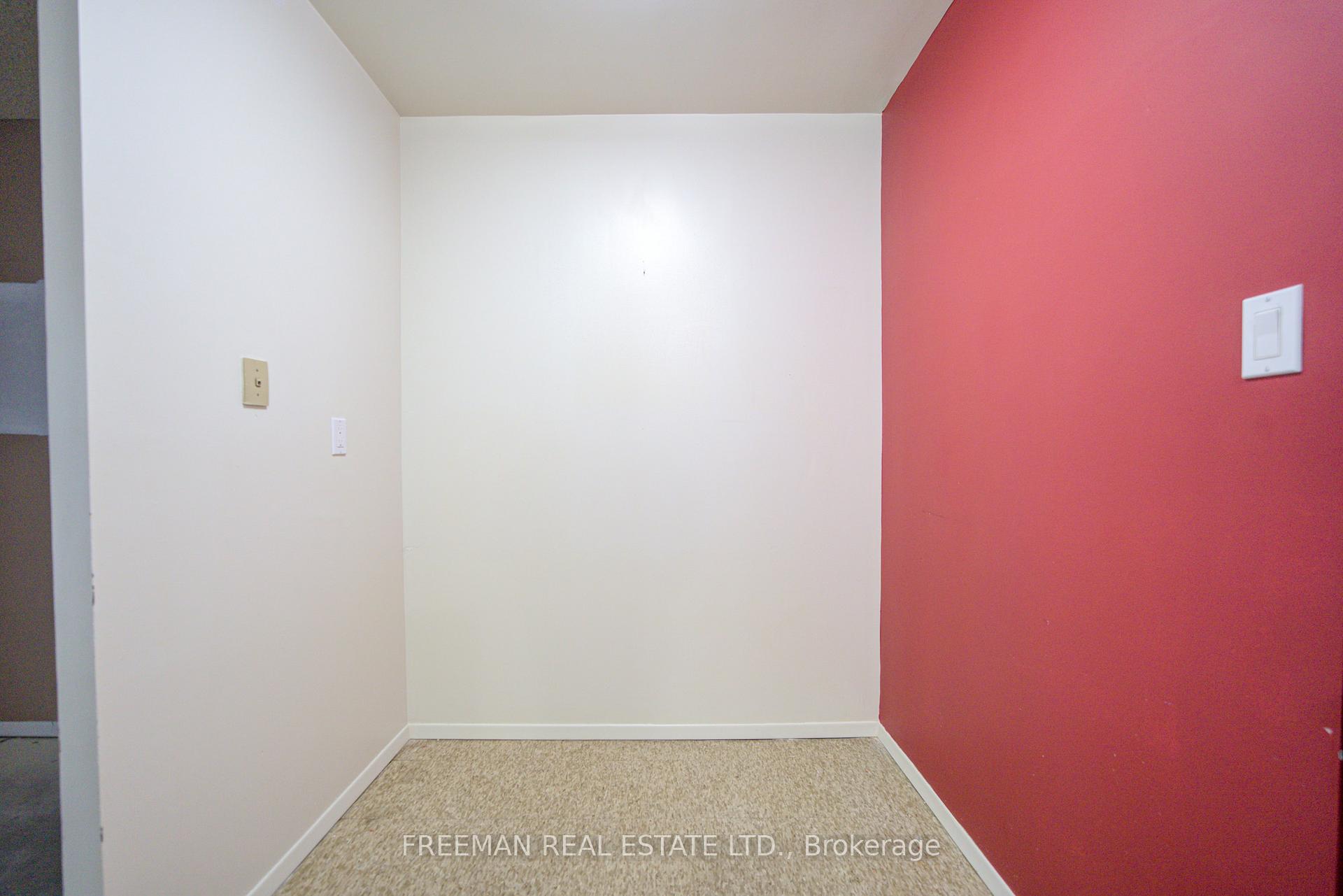 Photo 15 of Unit 2405, 633 Bay Street, Toronto, Bay Street Corridor — HOMEH