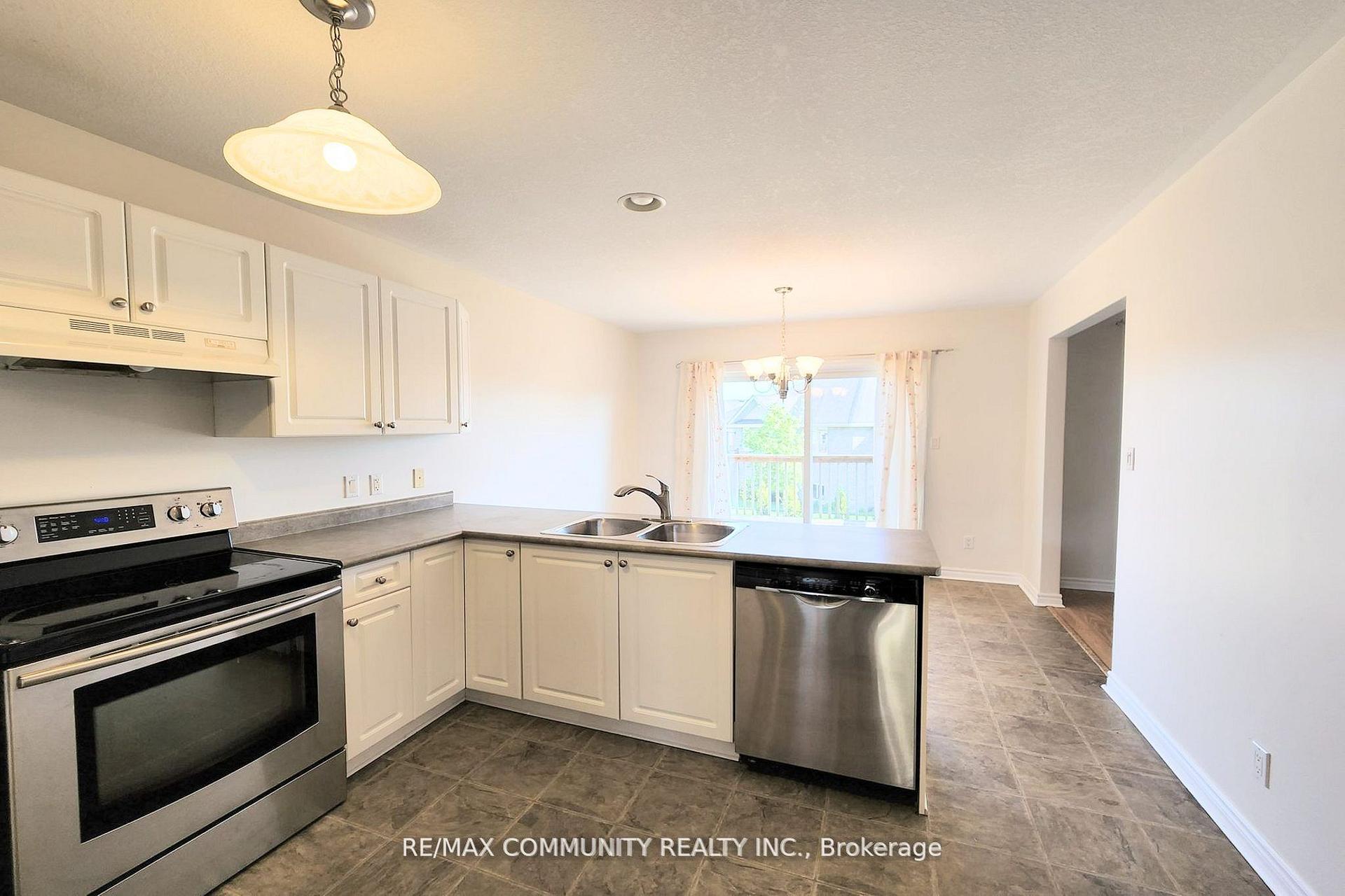Photo 10 of 24 Sunshine Lane, Quinte West, Murray Ward — HOMEH