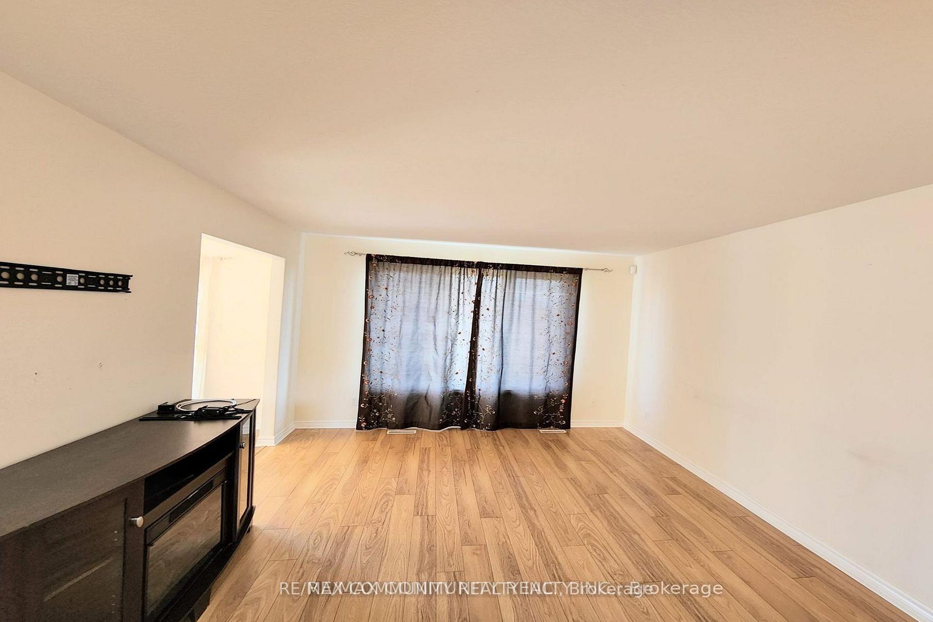 Photo 12 of 24 Sunshine Lane, Quinte West, Murray Ward — HOMEH