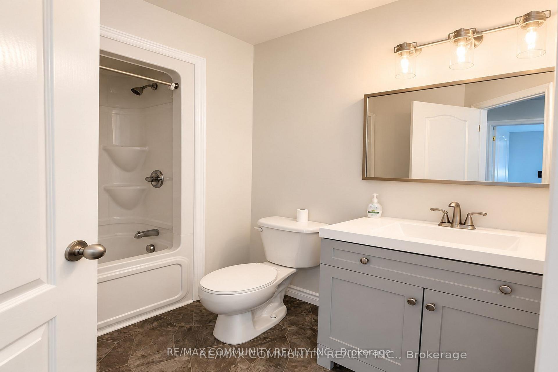 Photo 14 of 24 Sunshine Lane, Quinte West, Murray Ward — HOMEH