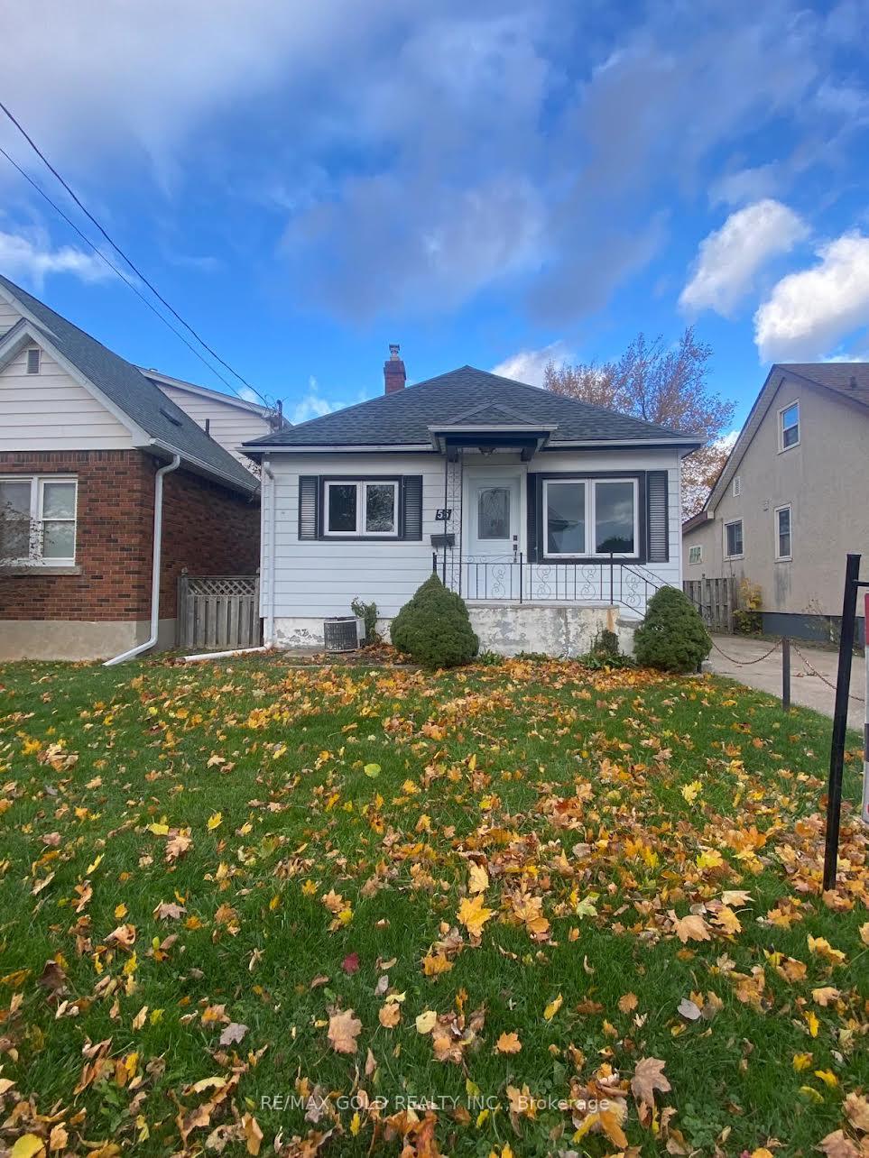 Photo 2 of 55 Hamilton Street, St. Catharines, Western Hill — HOMEH