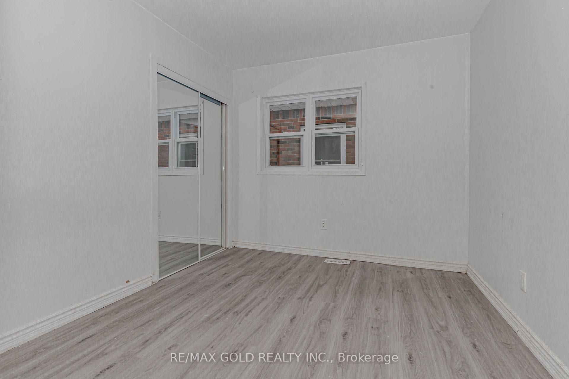 Photo 11 of 55 Hamilton Street, St. Catharines, Western Hill — HOMEH