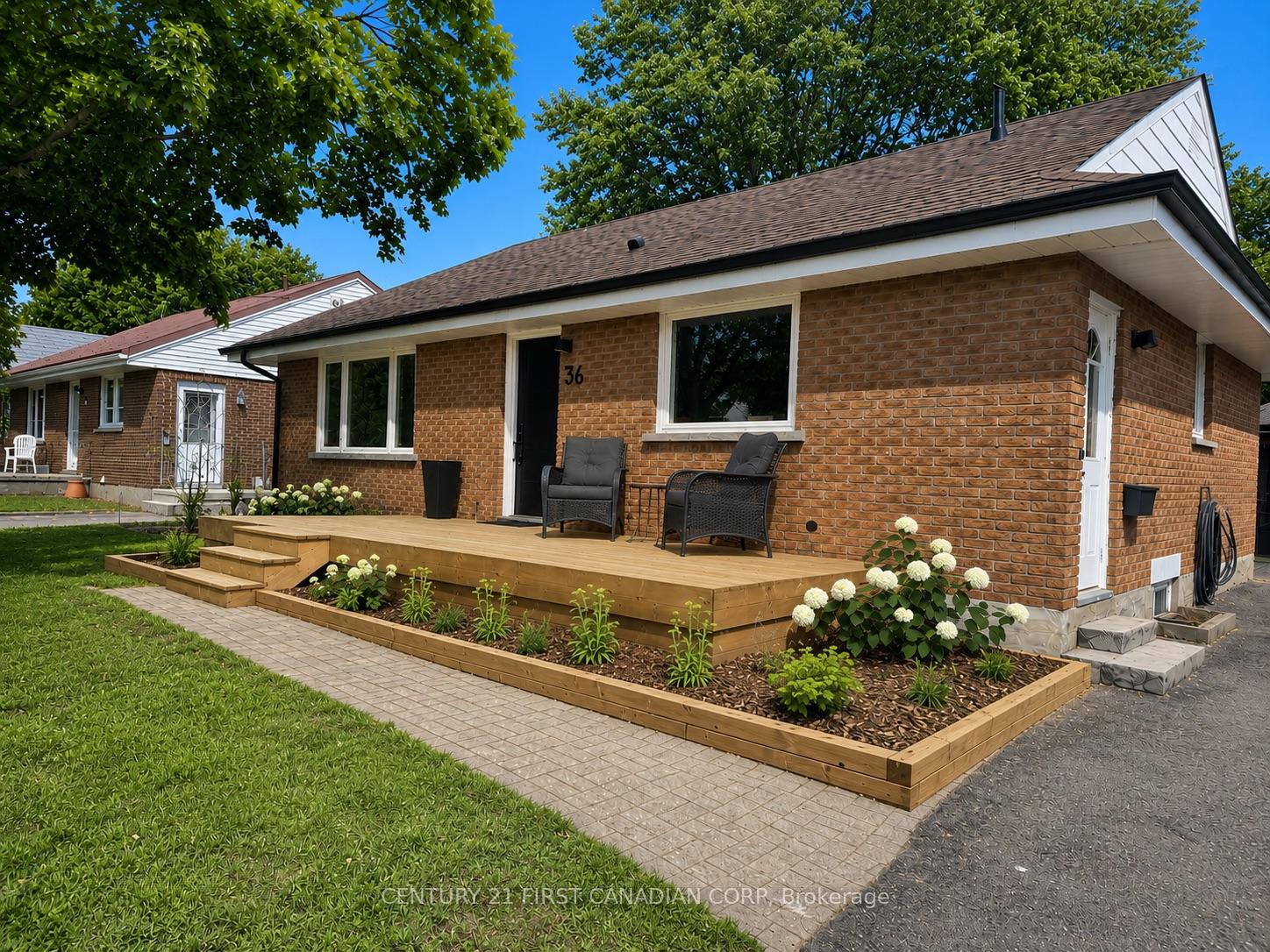 Photo 2 of 36 Edgewood Drive, Kitchener, Cherry Hill — HOMEH