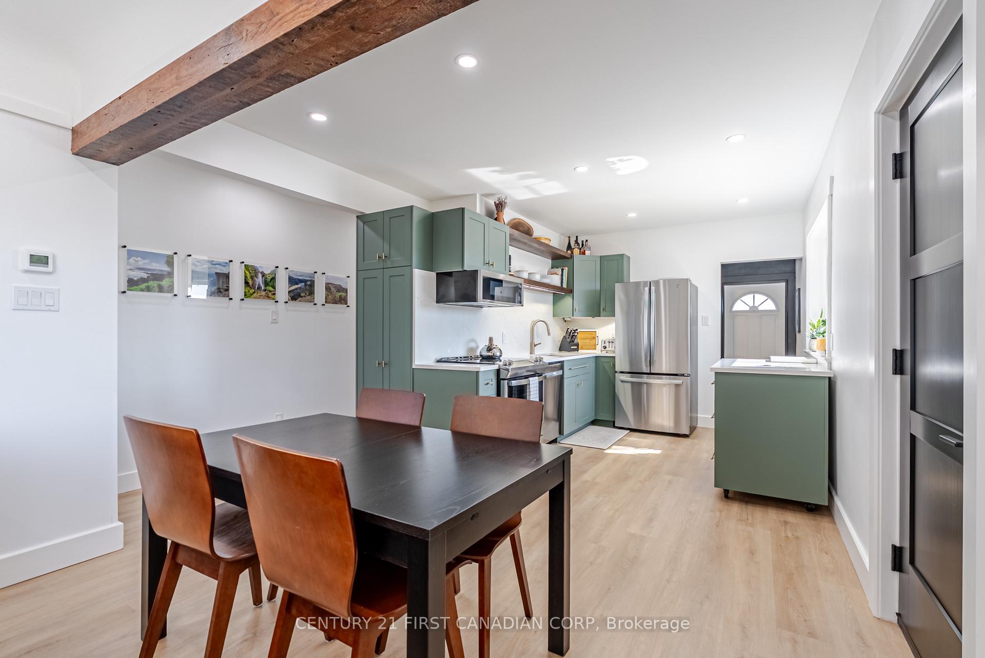 Photo 7 of 36 Edgewood Drive, Kitchener, Cherry Hill — HOMEH