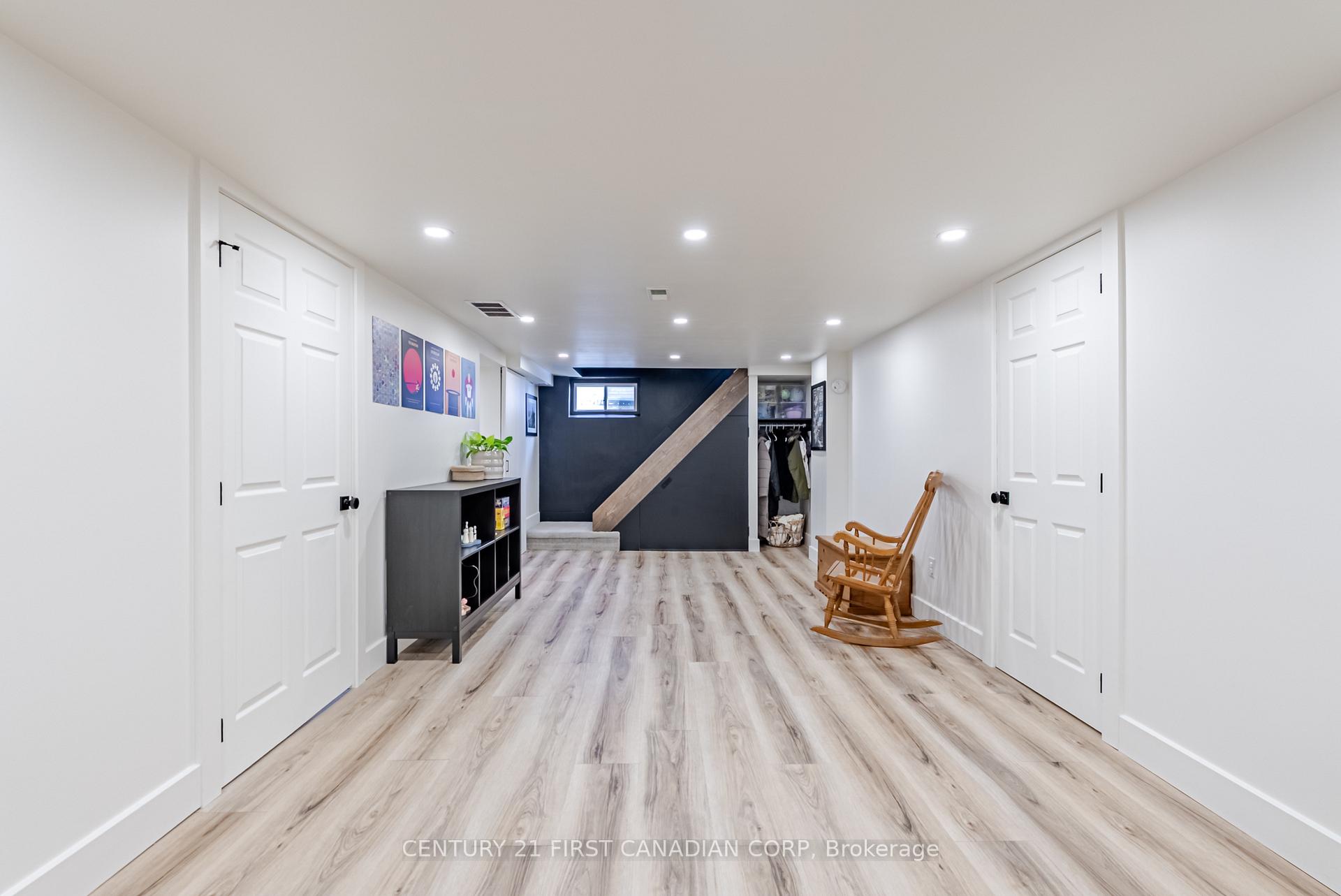 Photo 21 of 36 Edgewood Drive, Kitchener, Cherry Hill — HOMEH