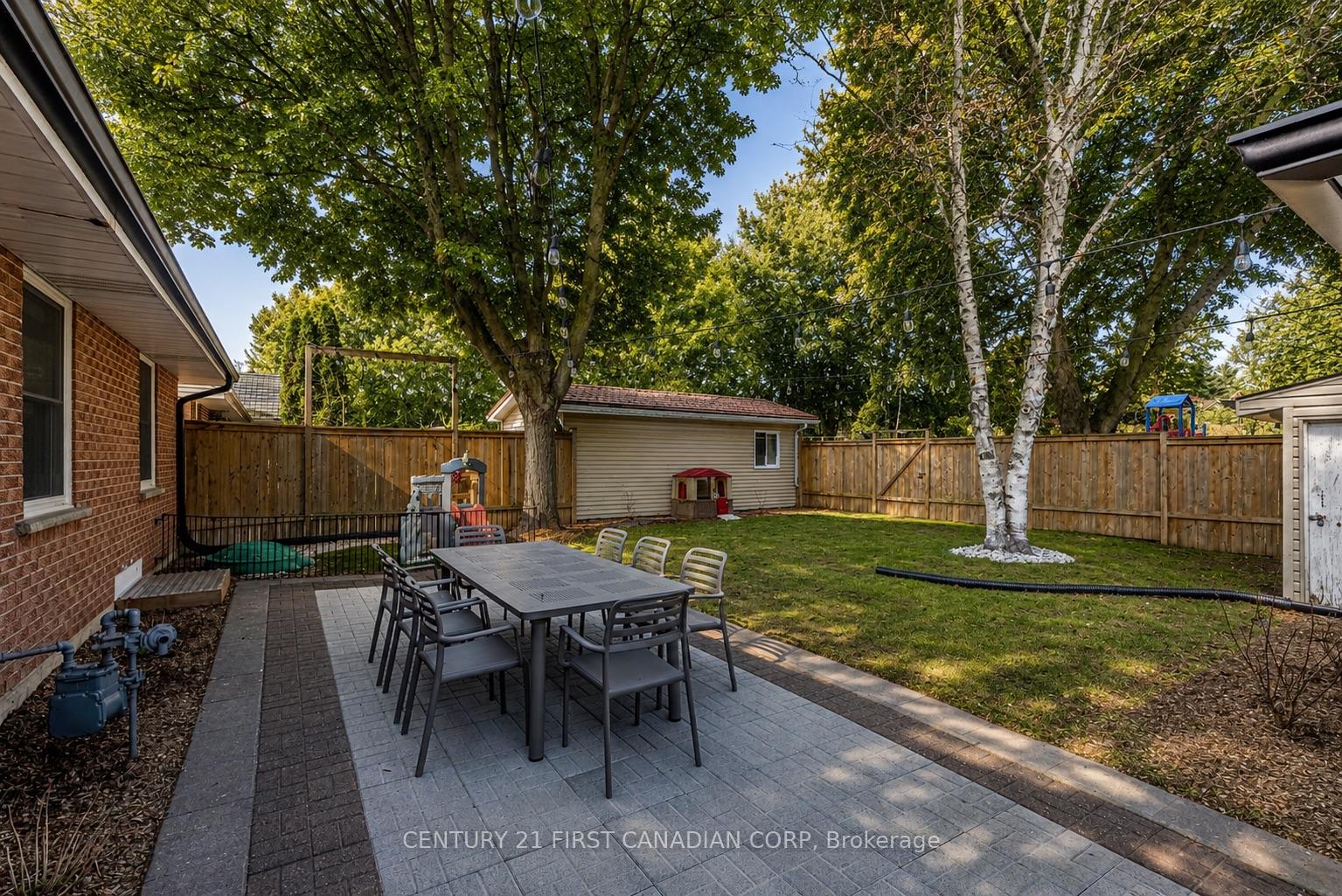 Photo 27 of 36 Edgewood Drive, Kitchener, Cherry Hill — HOMEH