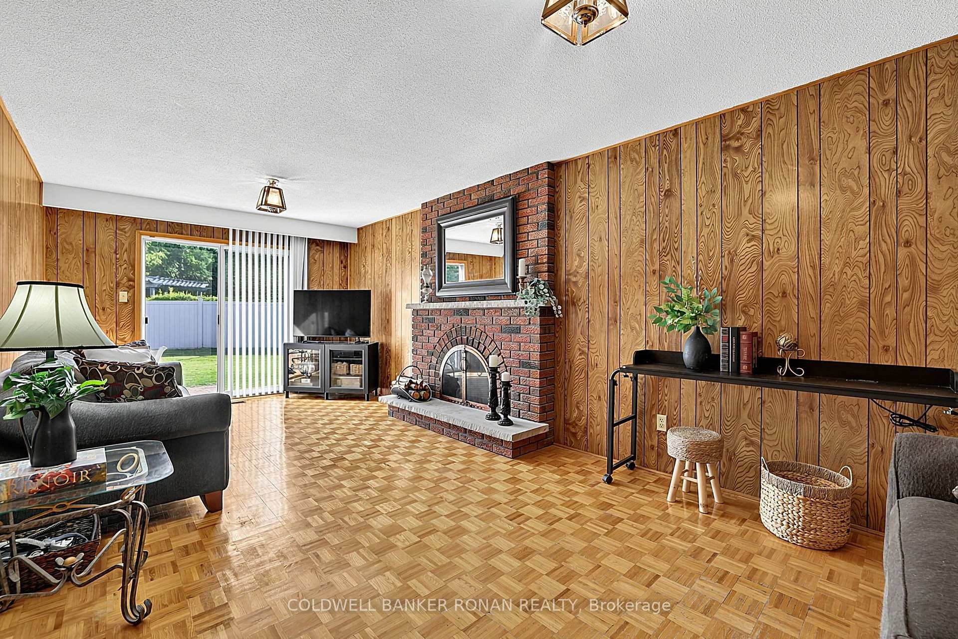 Photo 14 of 33 Marevan Place, Vaughan, East Woodbridge — HOMEH