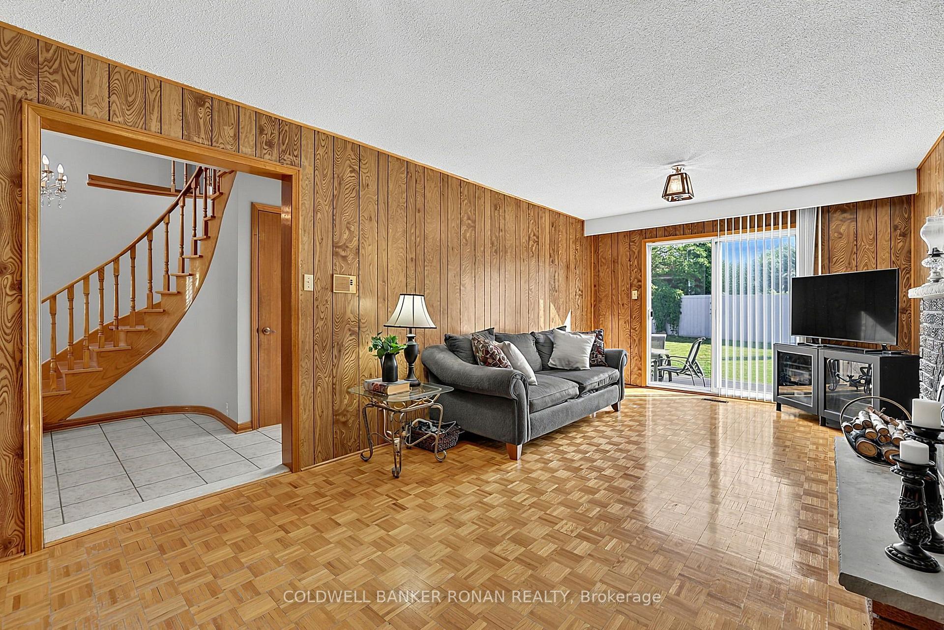 Photo 15 of 33 Marevan Place, Vaughan, East Woodbridge — HOMEH