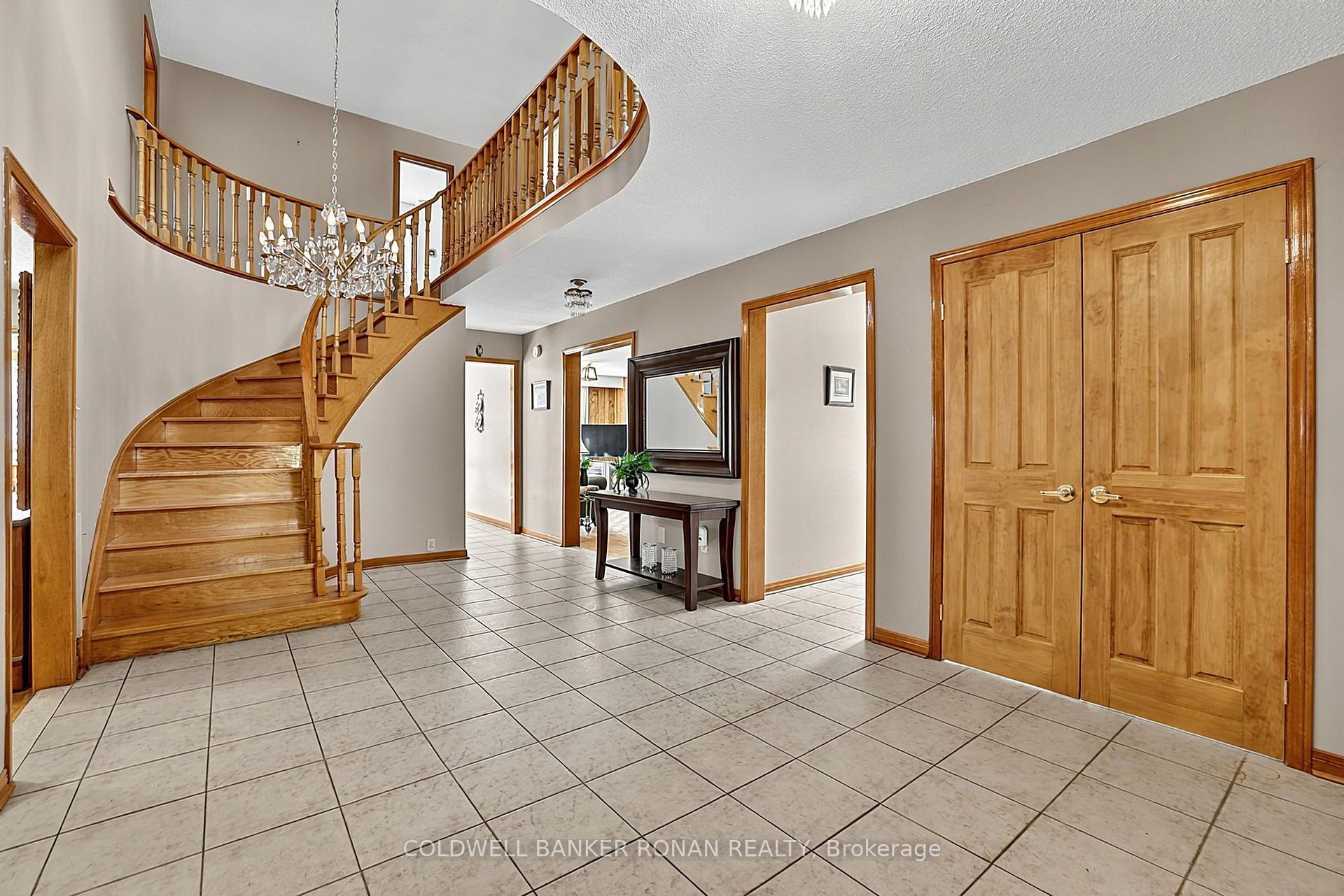 Photo 18 of 33 Marevan Place, Vaughan, East Woodbridge — HOMEH
