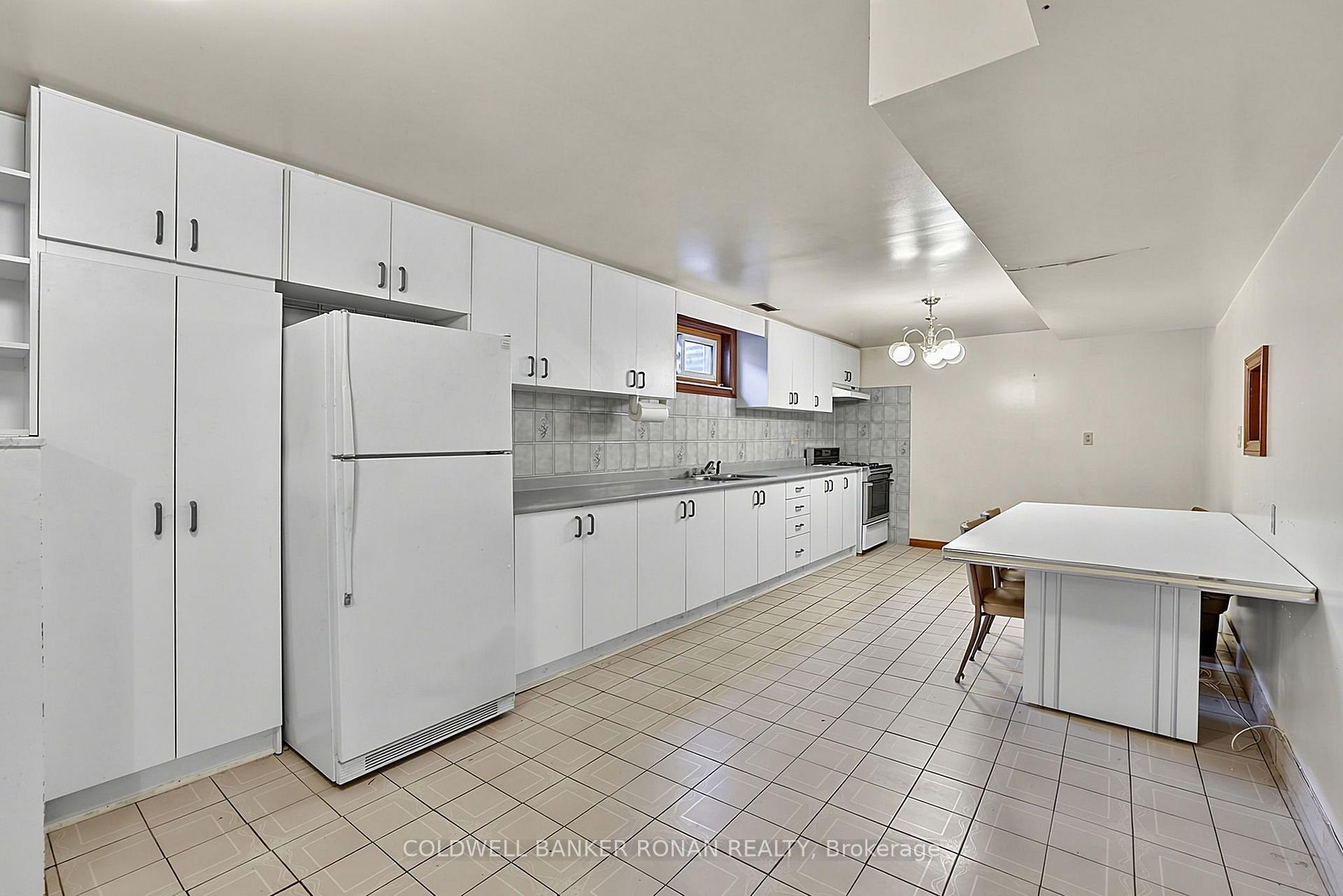 Photo 31 of 33 Marevan Place, Vaughan, East Woodbridge — HOMEH