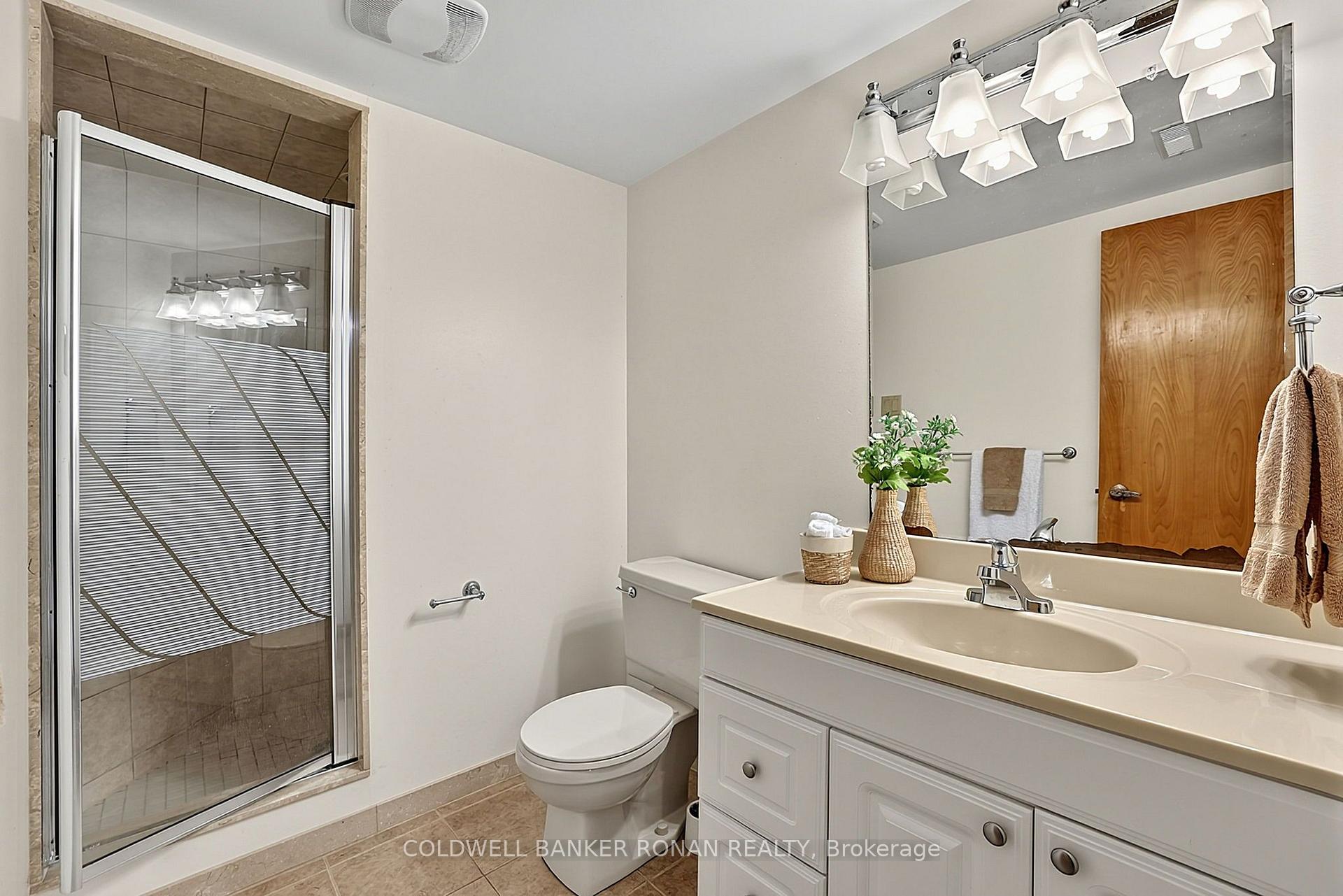 Photo 37 of 33 Marevan Place, Vaughan, East Woodbridge — HOMEH