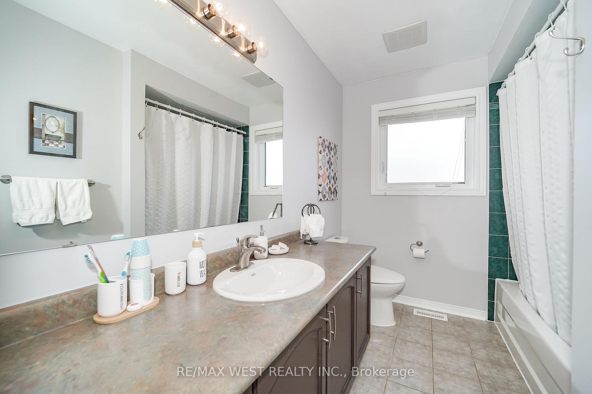 Photo 14 of 7206 Terragar Boulevard, Mississauga, Lisgar — HOMEH