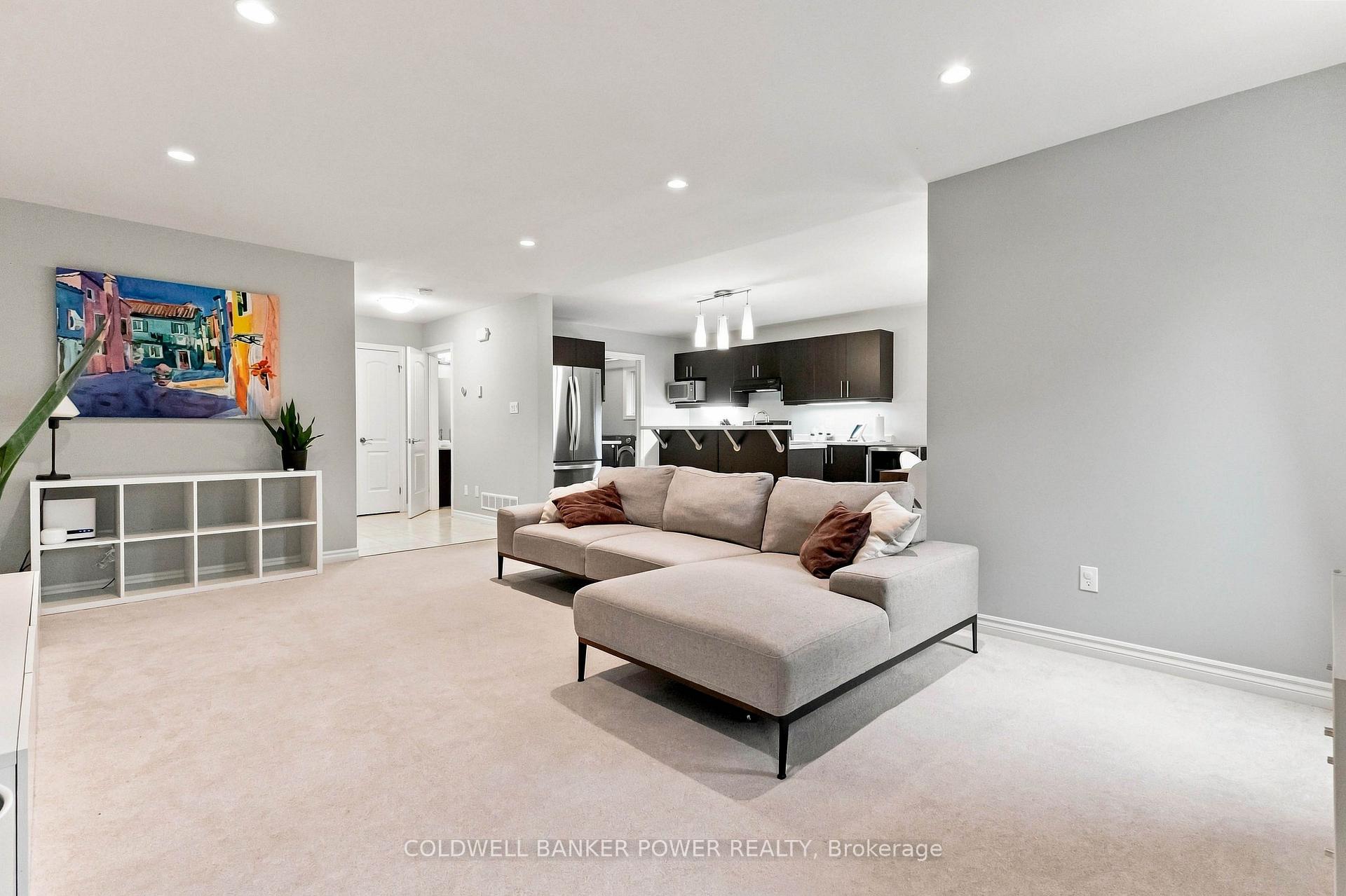 Photo 9 of 2241 Buroak Drive, London, North S — HOMEH