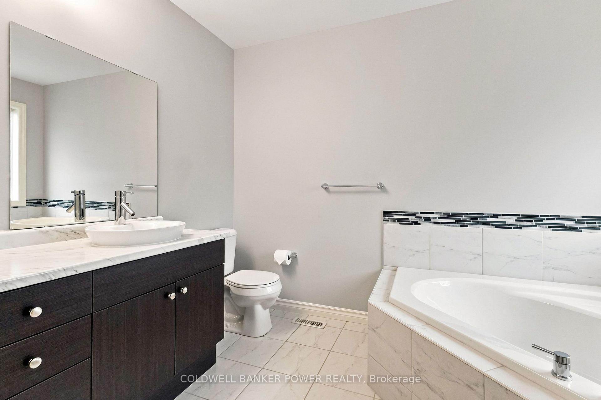 Photo 25 of 2241 Buroak Drive, London, North S — HOMEH